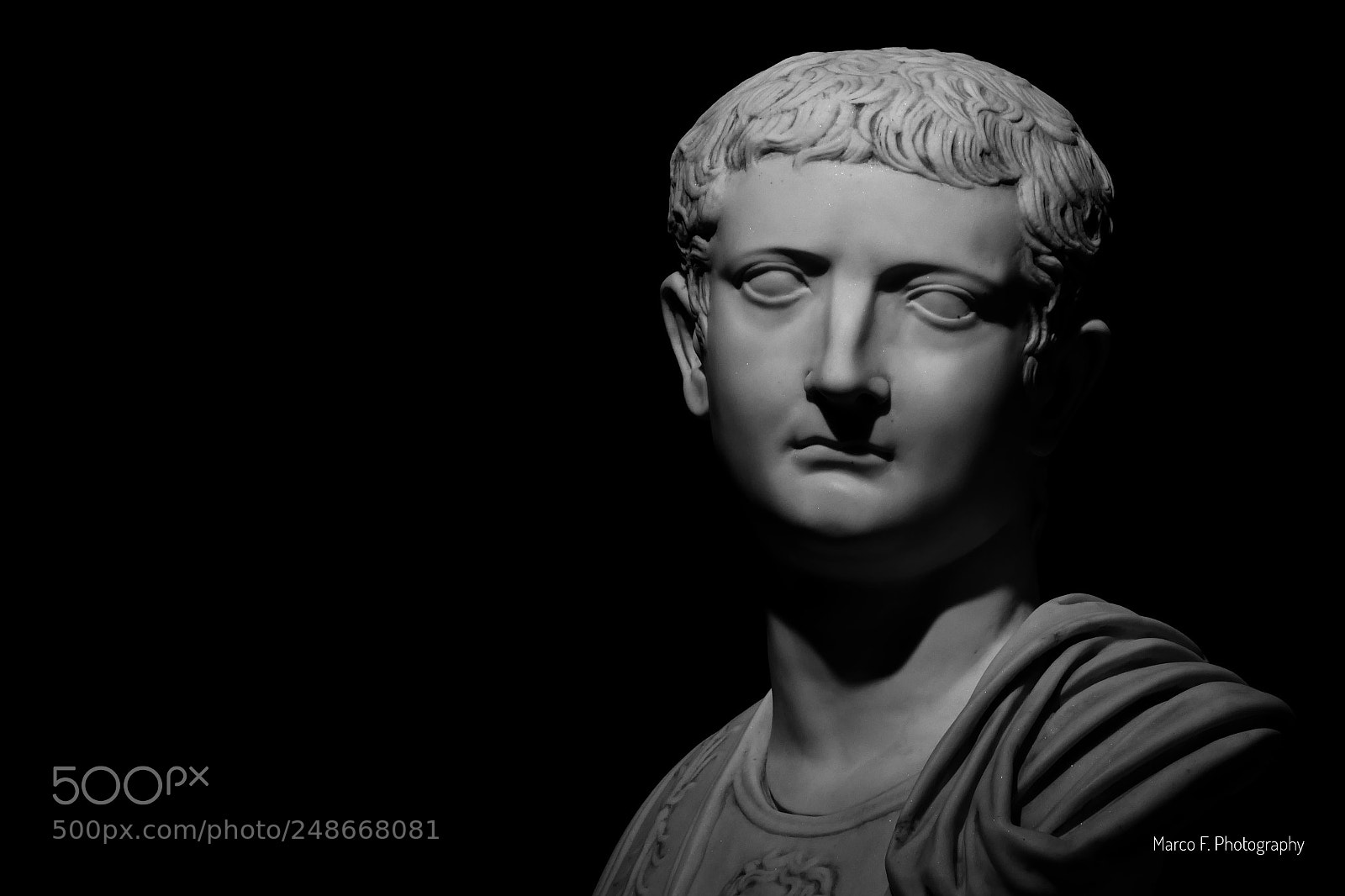 Panasonic Lumix DMC-FZ1000 sample photo. Roman photography