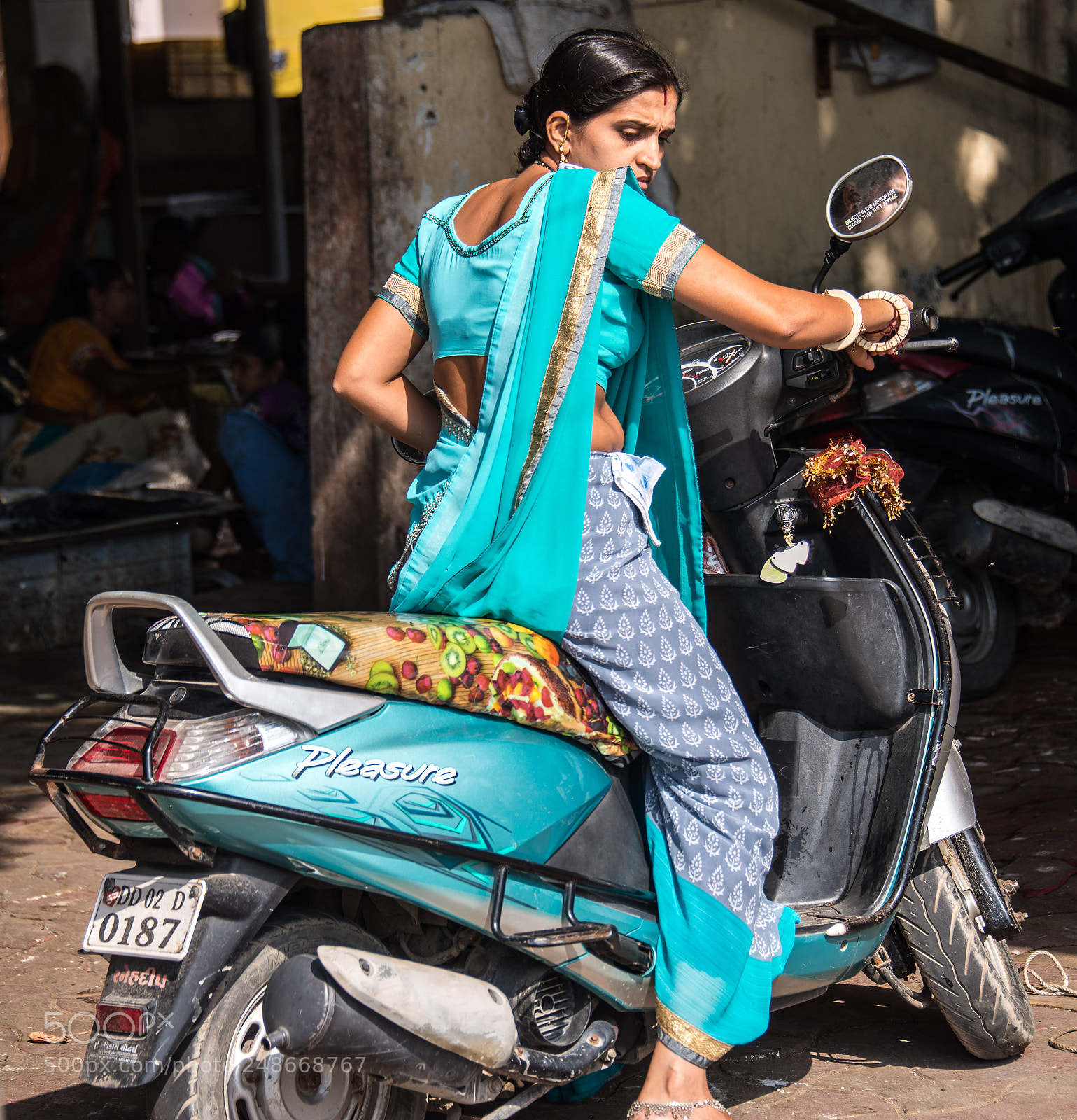 Nikon D800 sample photo. Colour coded sari photography