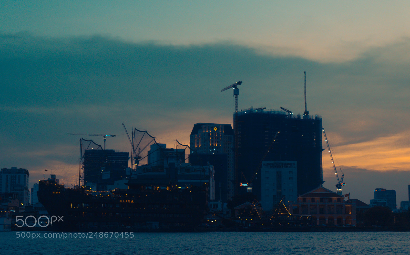 Sony a6300 sample photo. Ho chi minh sunset photography