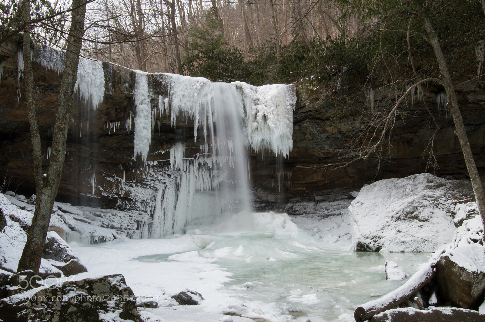 Nikon D3200 sample photo. The frozen falls photography