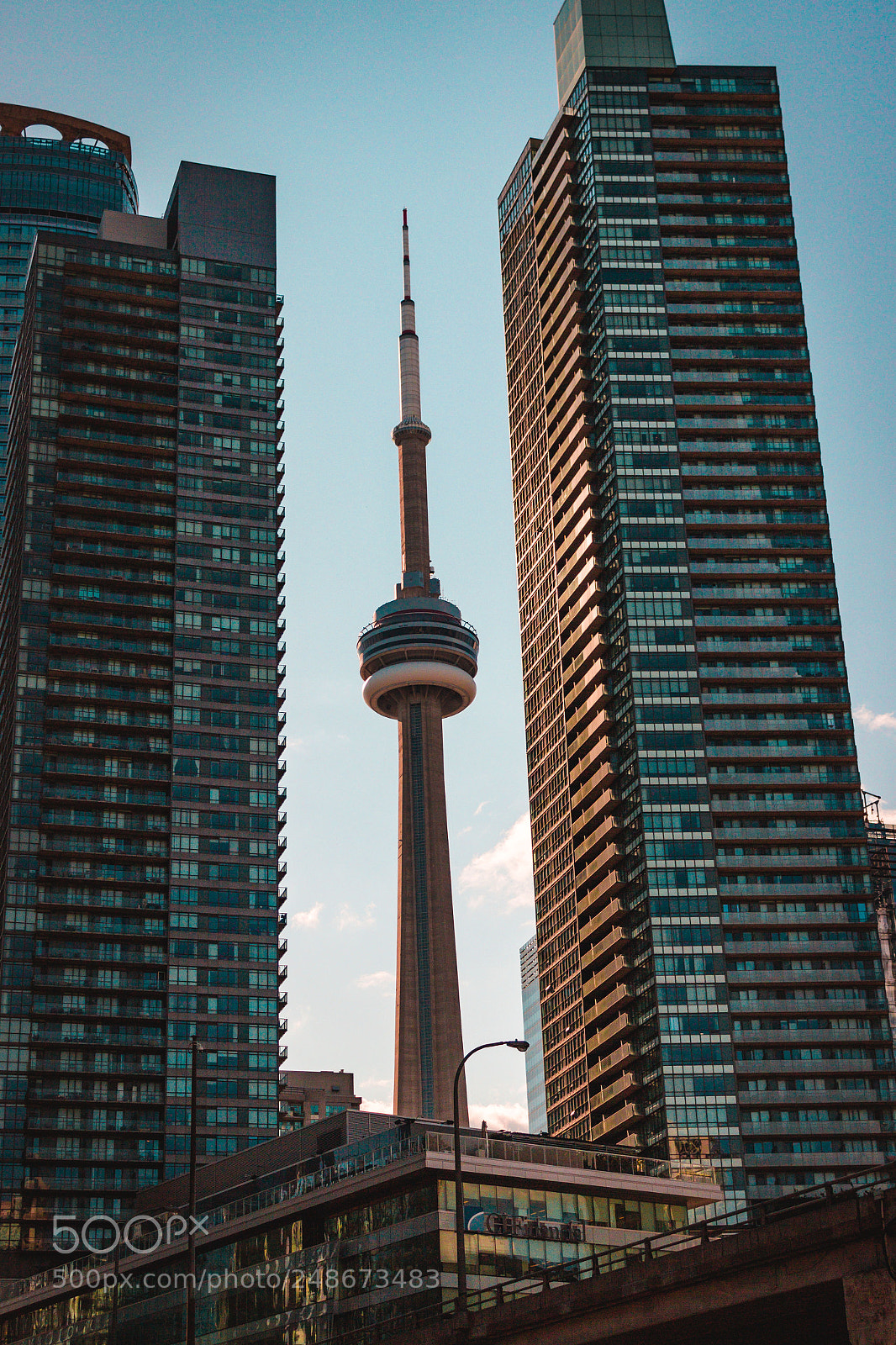 Canon EOS 600D (Rebel EOS T3i / EOS Kiss X5) sample photo. Cn tower photography