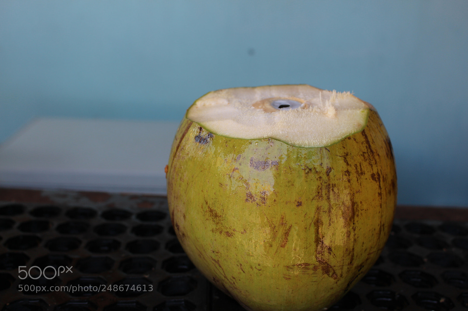 Canon EOS 700D (EOS Rebel T5i / EOS Kiss X7i) sample photo. Coconut with rum photography