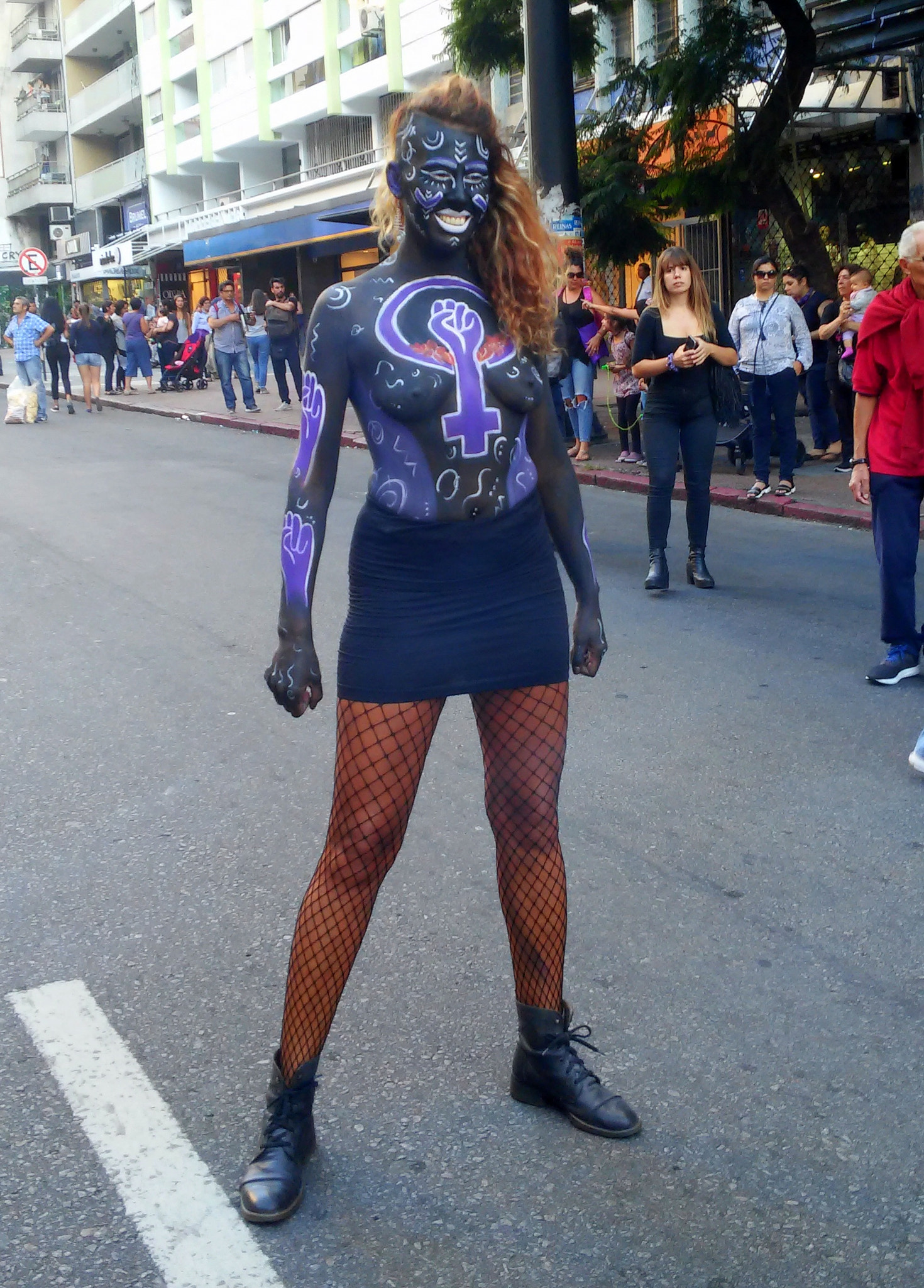 LG D722P sample photo. Mujer linda es la que lucha... photography