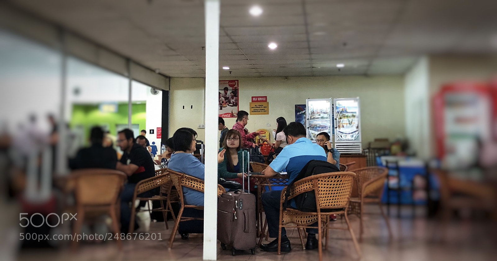 Apple iPhone X sample photo. Small cafe at bintulu photography