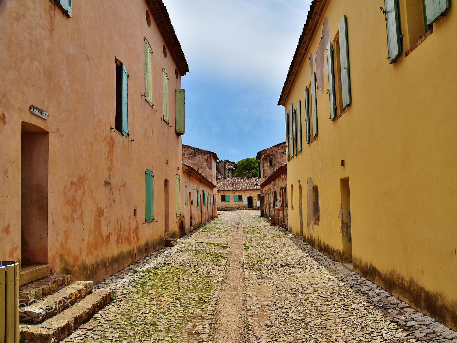Nikon D5500 sample photo. Old mediterranean alleyway photography