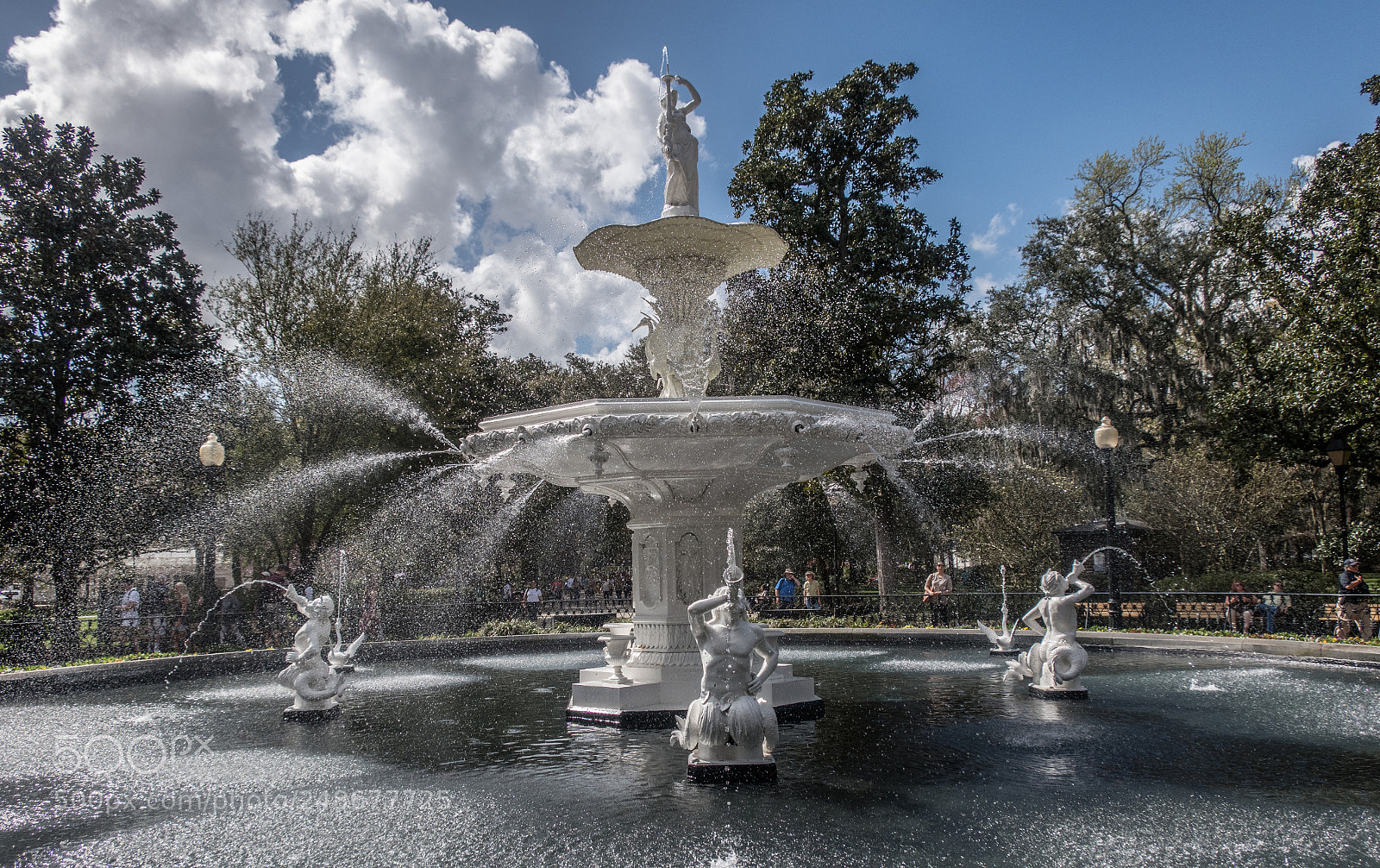 Canon PowerShot G9 X Mark II sample photo. Savannah forsyth fountain photography