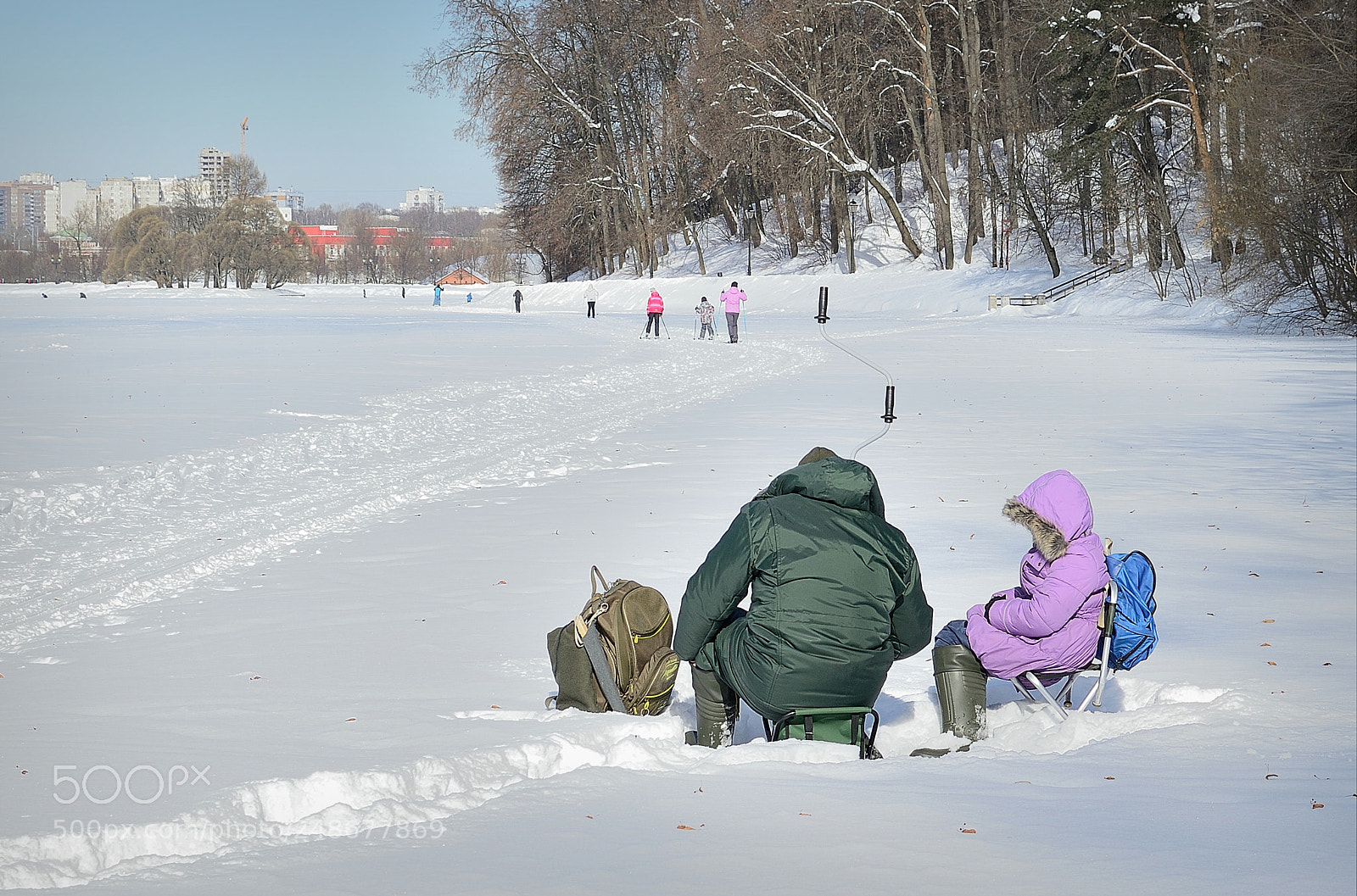 Nikon D3200 + Nikon AF-S DX Nikkor 35mm F1.8G sample photo. Весна. Отцы и дочери. photography