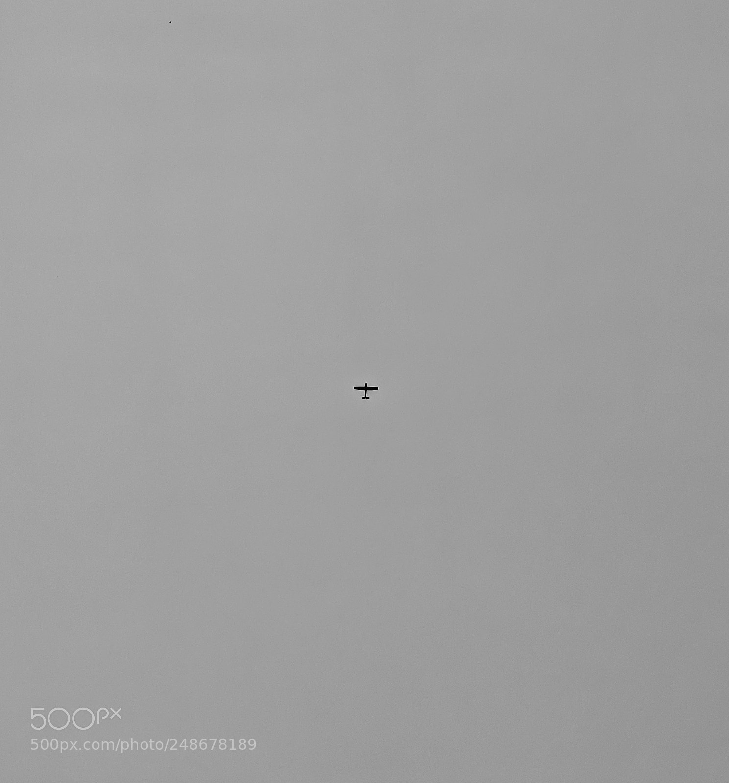 Google Pixel 2 sample photo. Single airplane photography