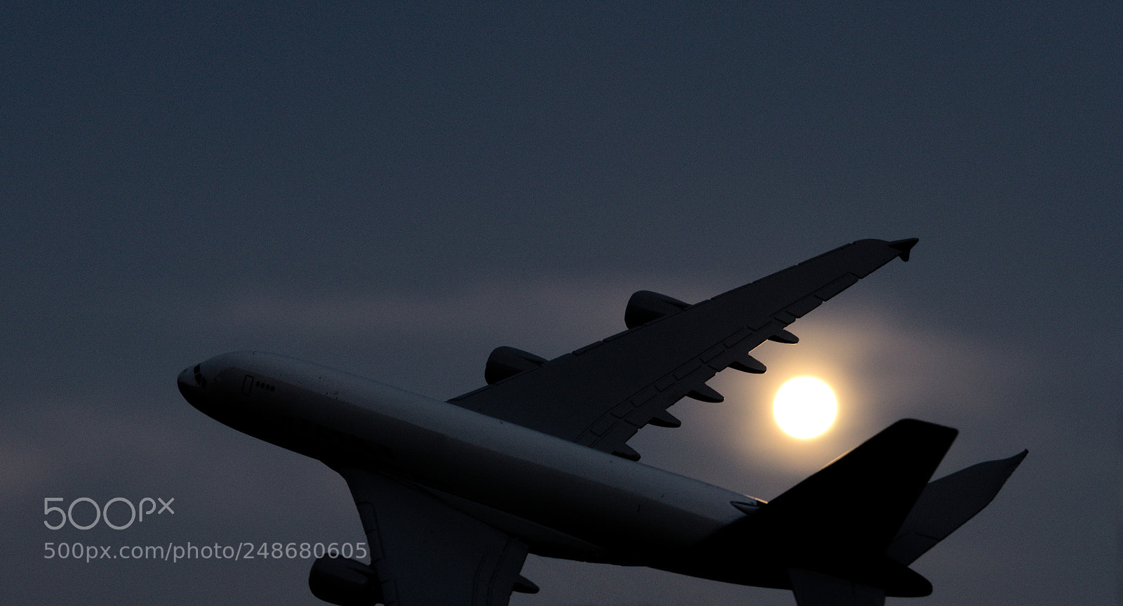 Canon PowerShot G7 X sample photo. Night flight airplane with photography