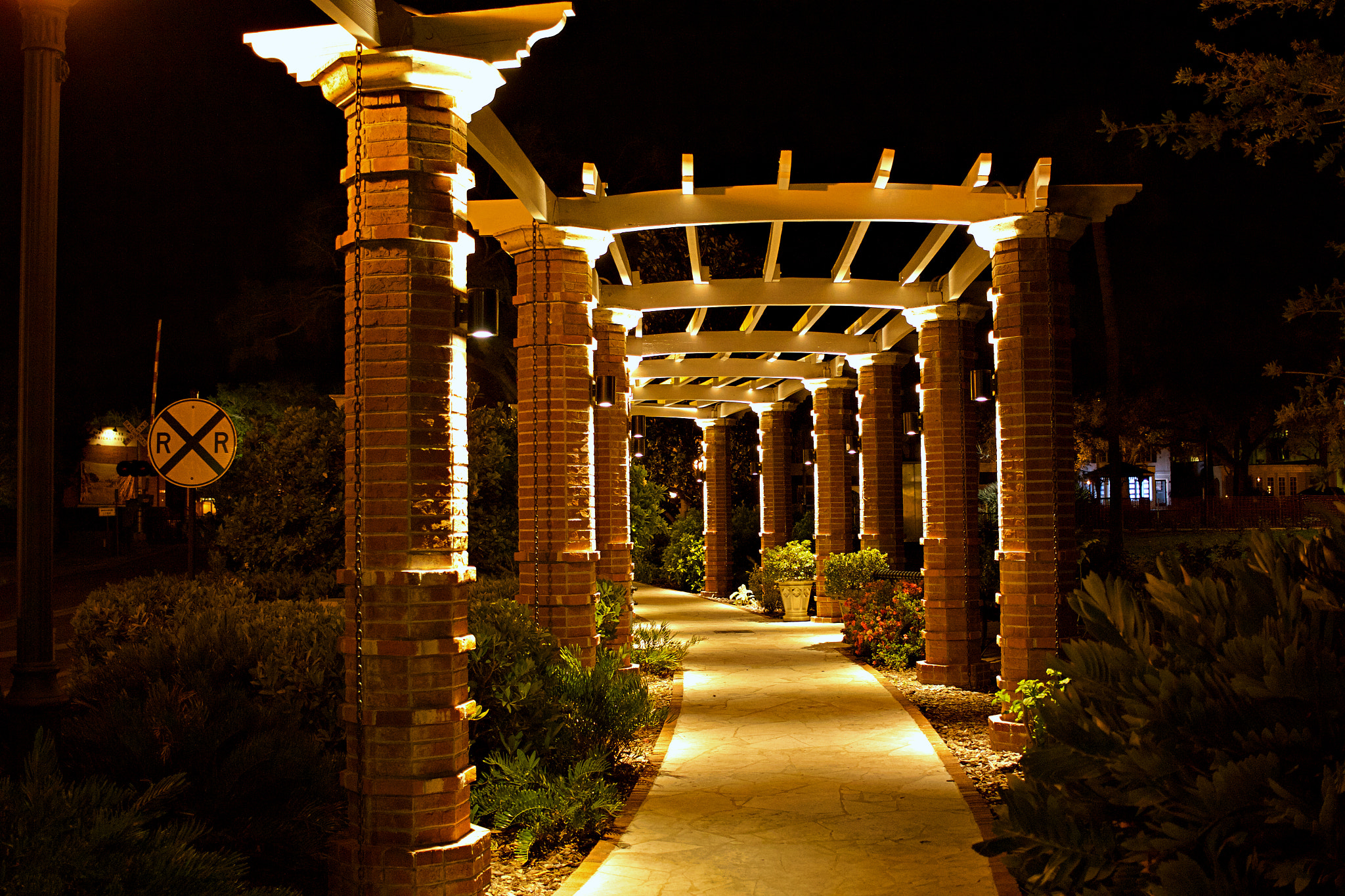 Canon EF-S 24mm F2.8 STM sample photo. Parkwalk in the night photography