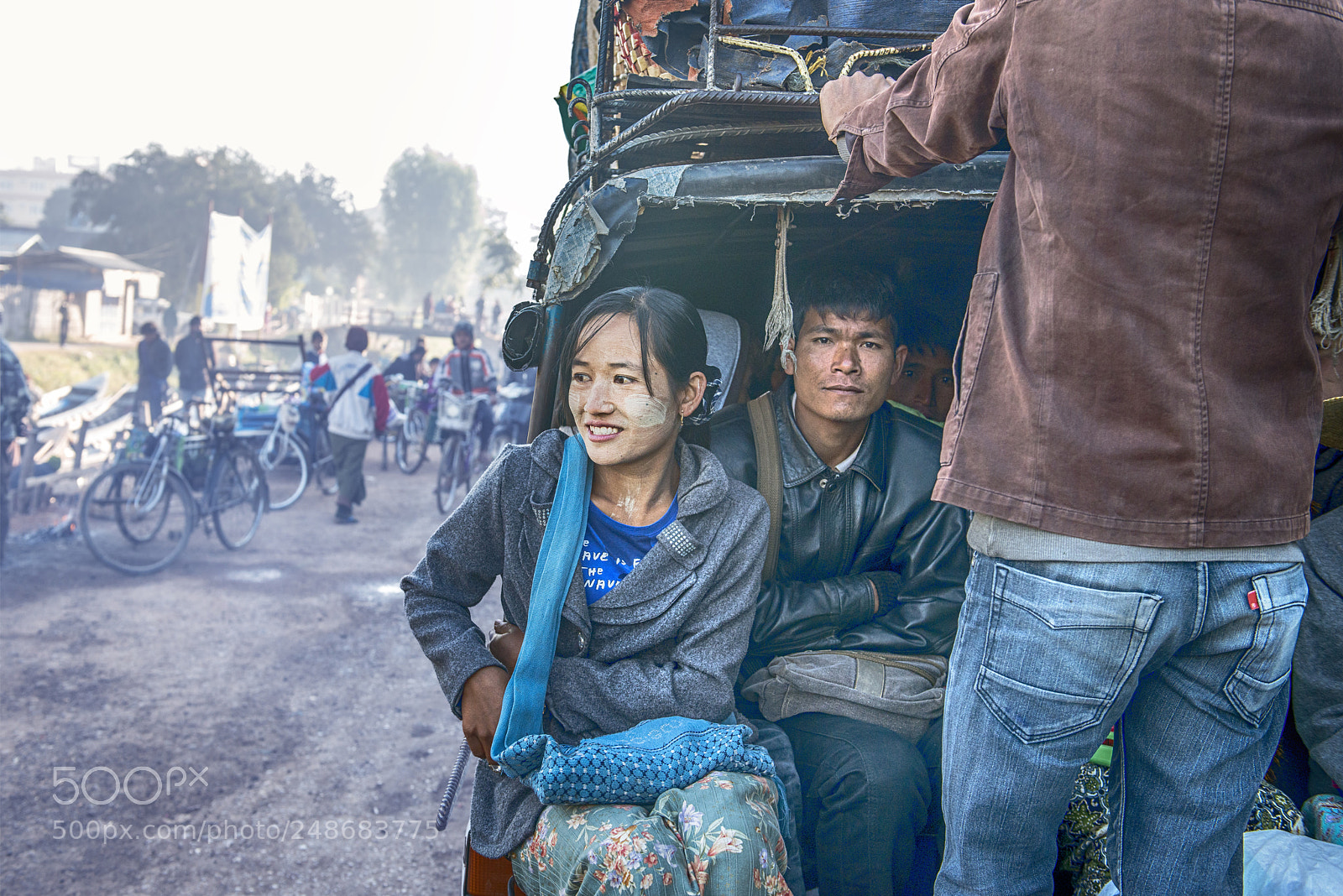 Nikon D800 sample photo. Taxi ride / myanmar photography