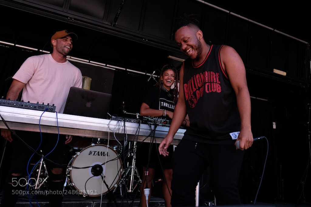 Fujifilm X-T2 sample photo. Rappers inside joke photography