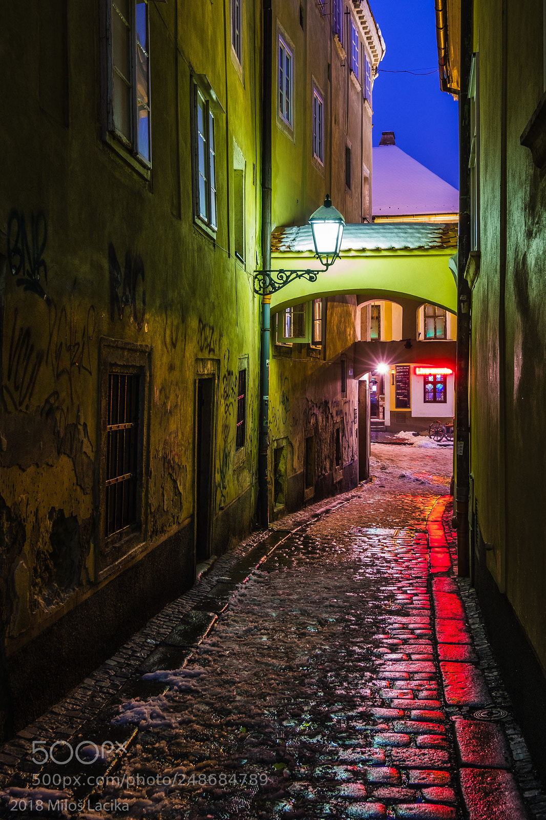 Fujifilm X-Pro2 sample photo. Bratislava alley photography