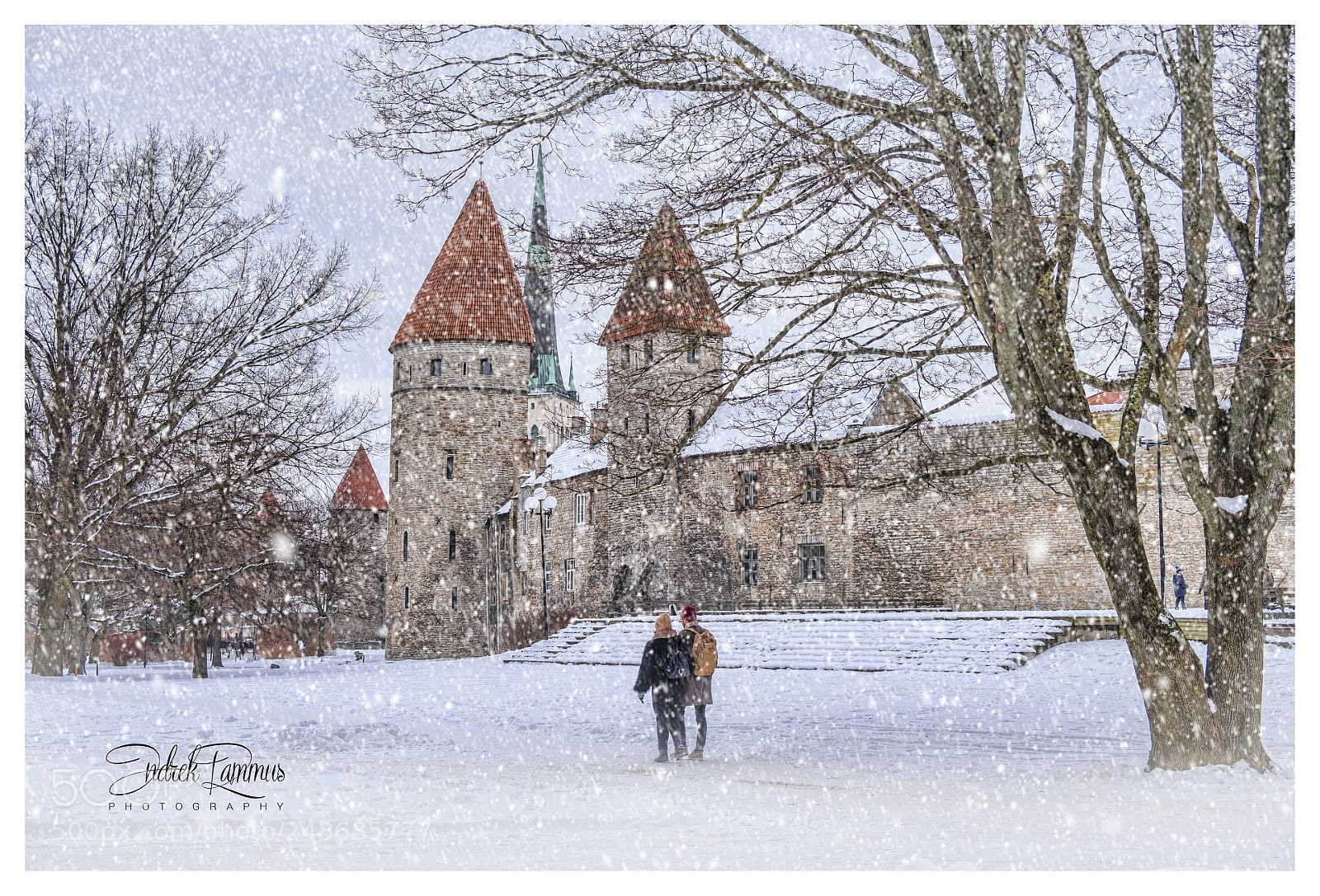 Fujifilm X-T20 sample photo. Towers square, tallinn photography