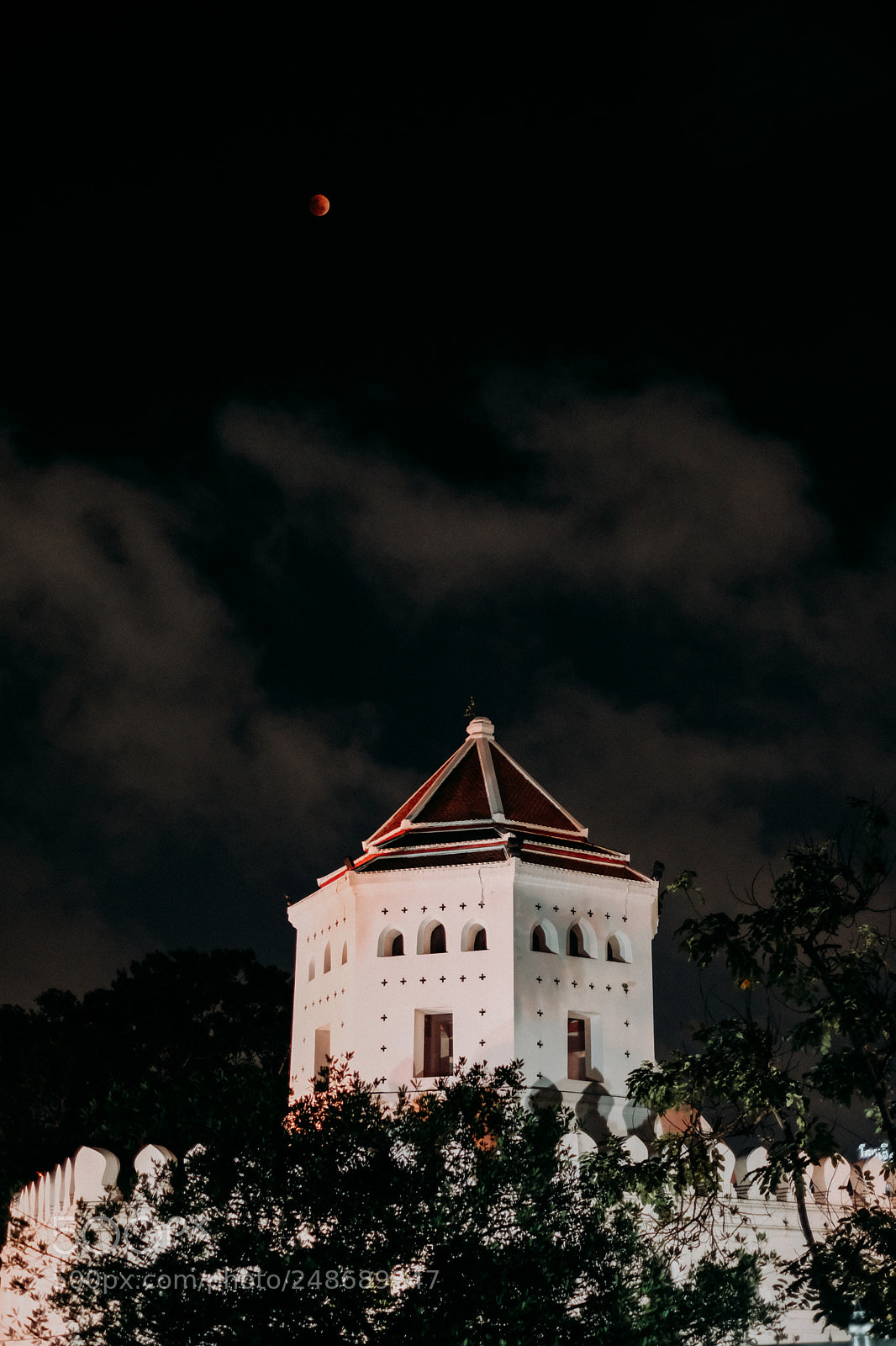 Fujifilm X-E3 sample photo. Blood moon photography