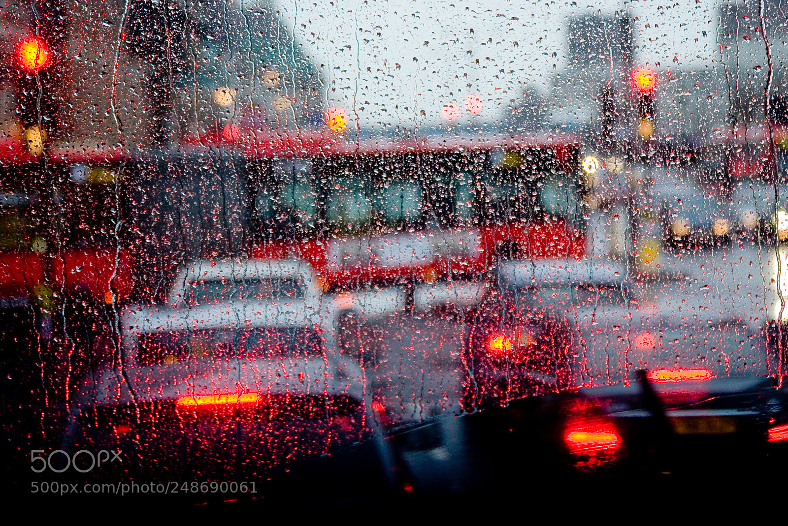 Canon EOS 20D sample photo. Rain in london view photography