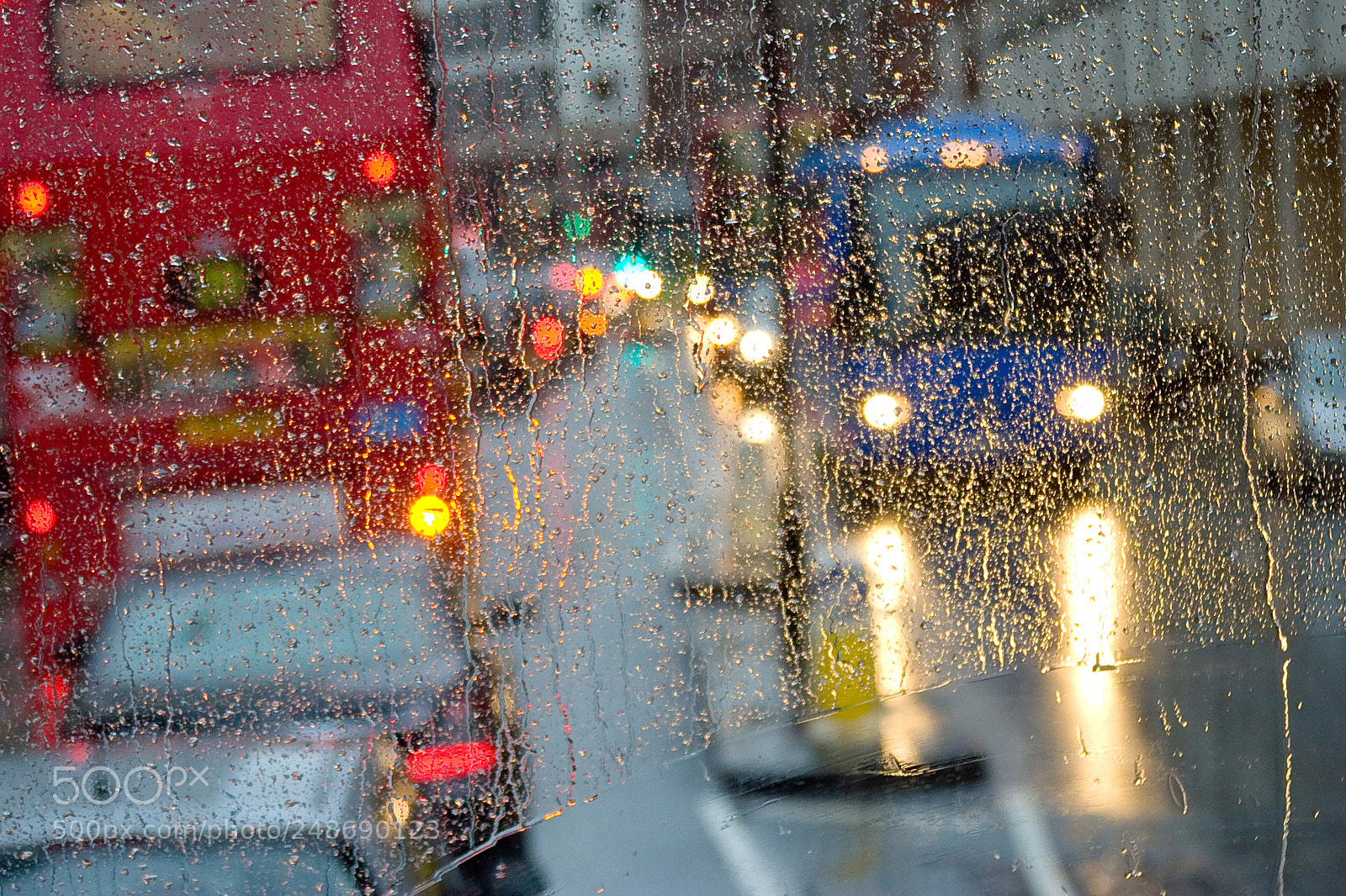 Canon EOS 20D sample photo. Rain in london view photography