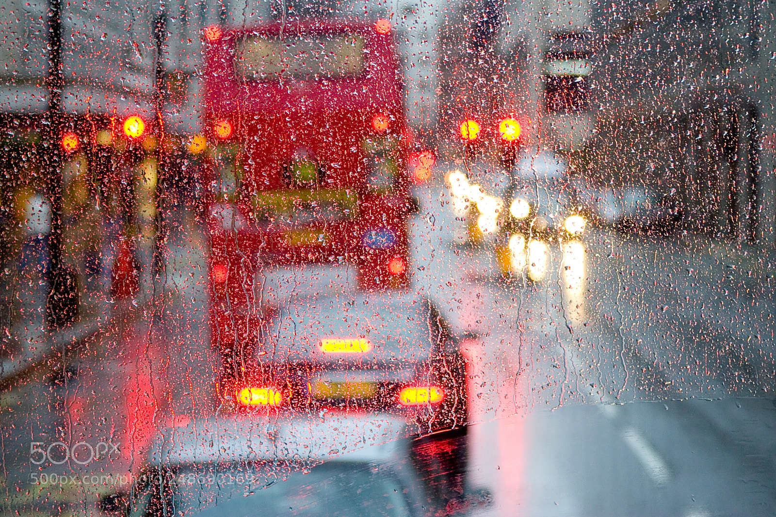 Canon EOS 20D sample photo. Rain in london view photography