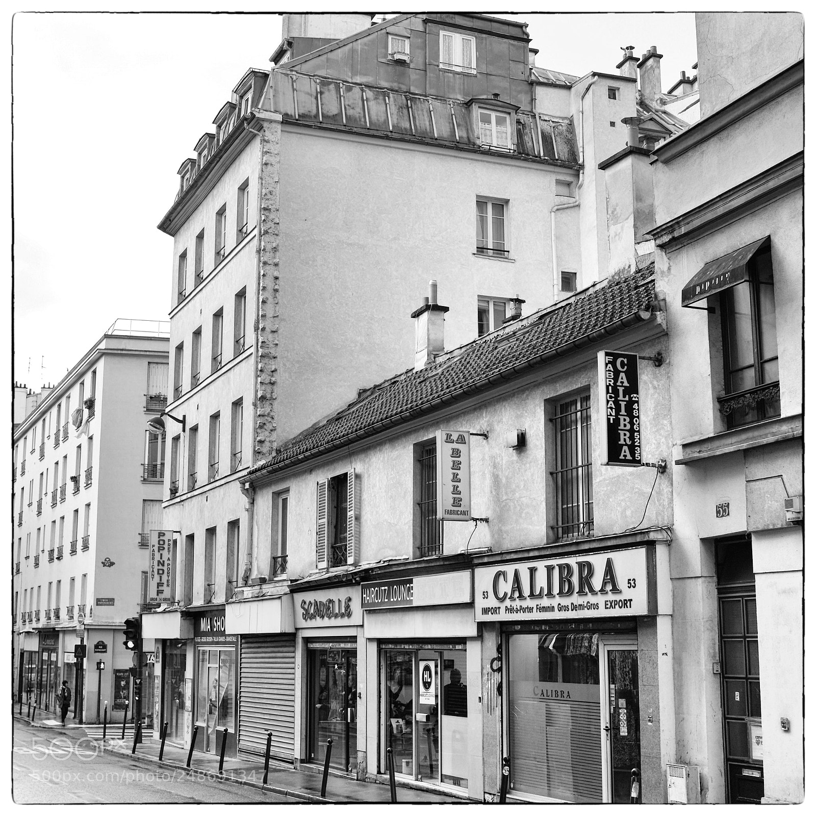 Fujifilm X100T sample photo. Paris color and black photography