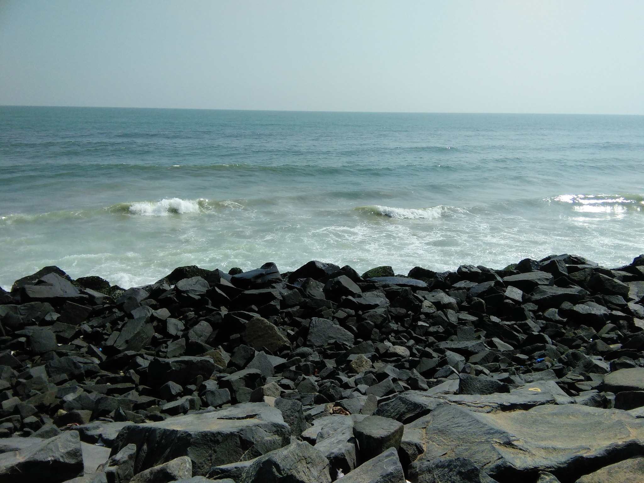 OPPO A33f sample photo. Rock beach photography