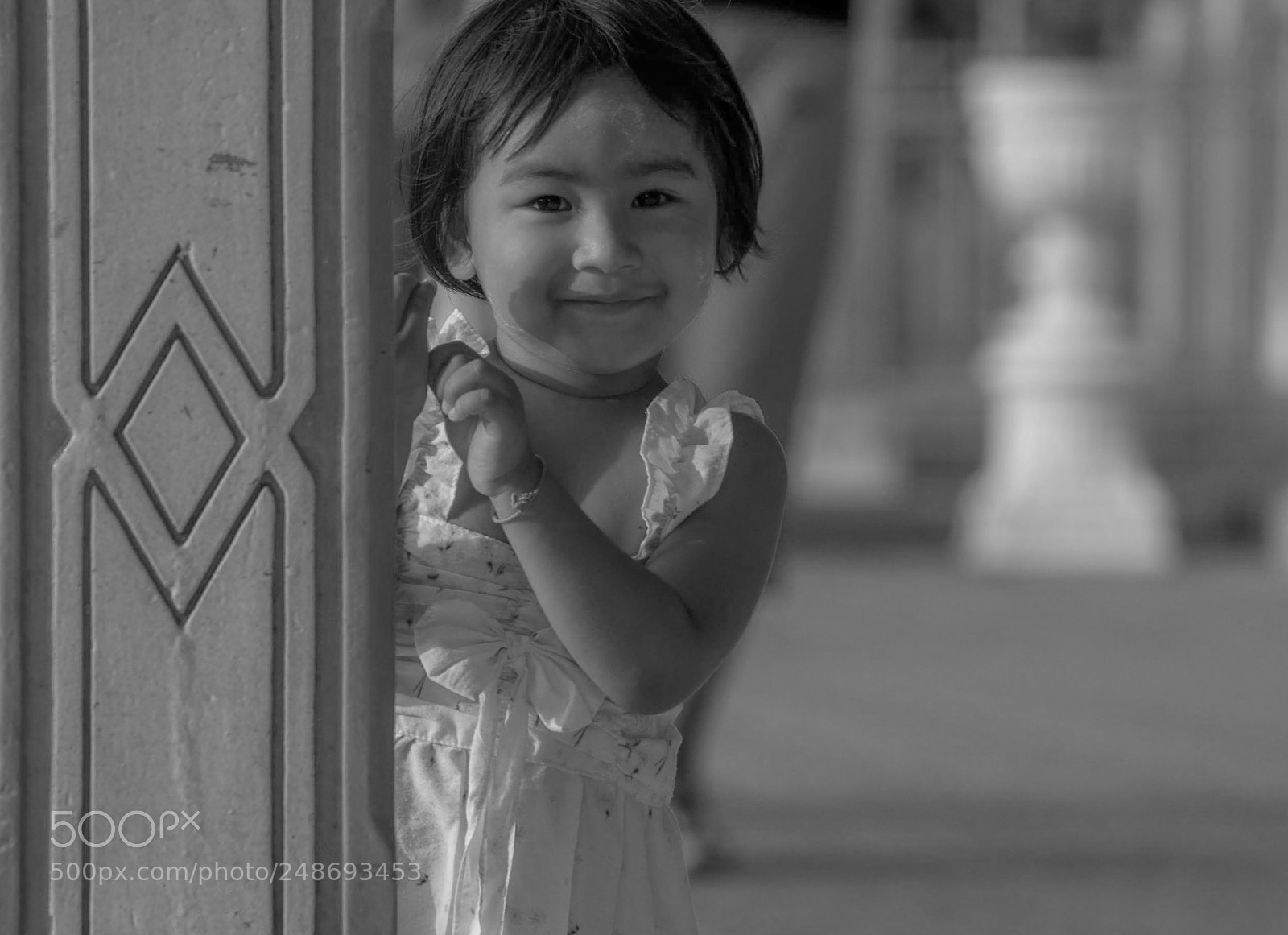 Nikon D90 sample photo. Little girl in hua photography