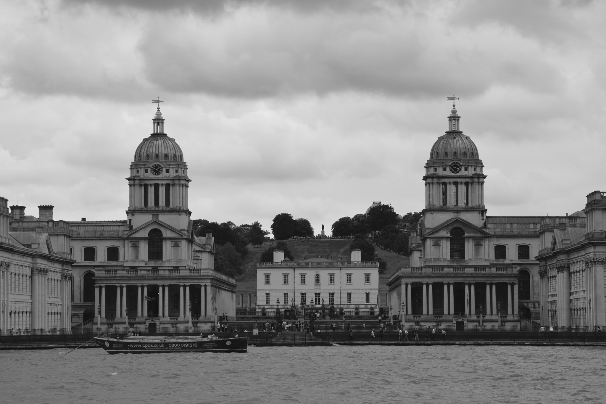 Nikon D3300 + Nikon AF-S DX Nikkor 55-200mm F4-5.6G ED sample photo. Greenwich from millwall photography