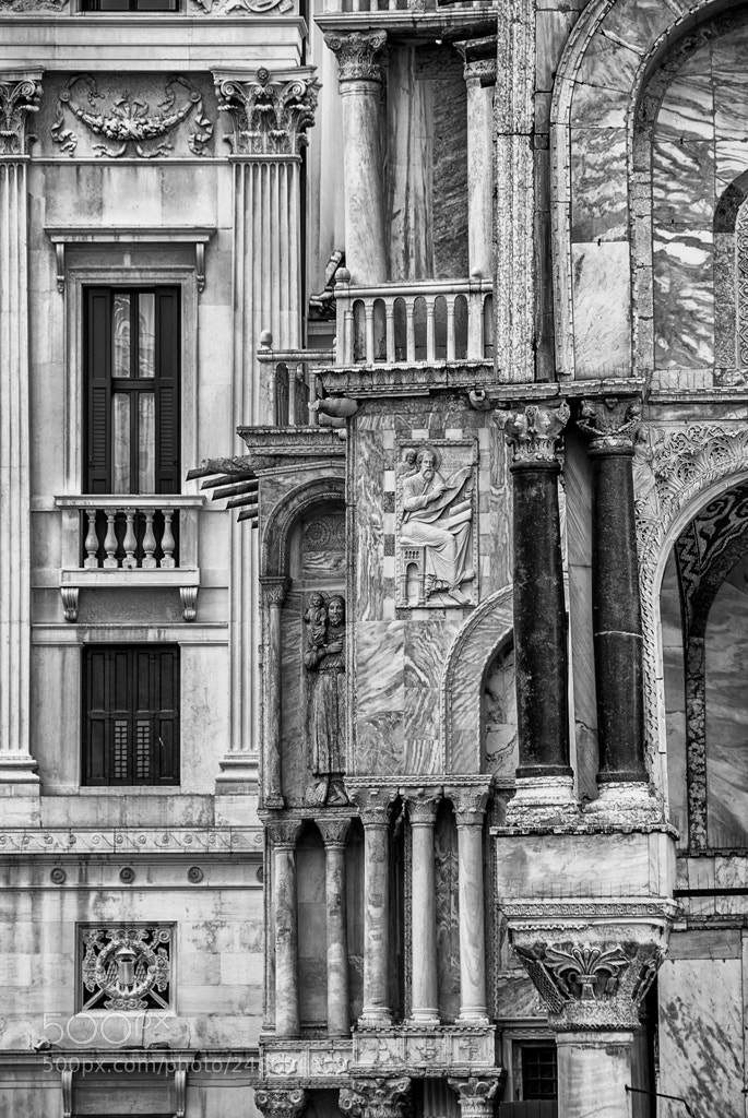Nikon D200 sample photo. Architecture in piazza san photography