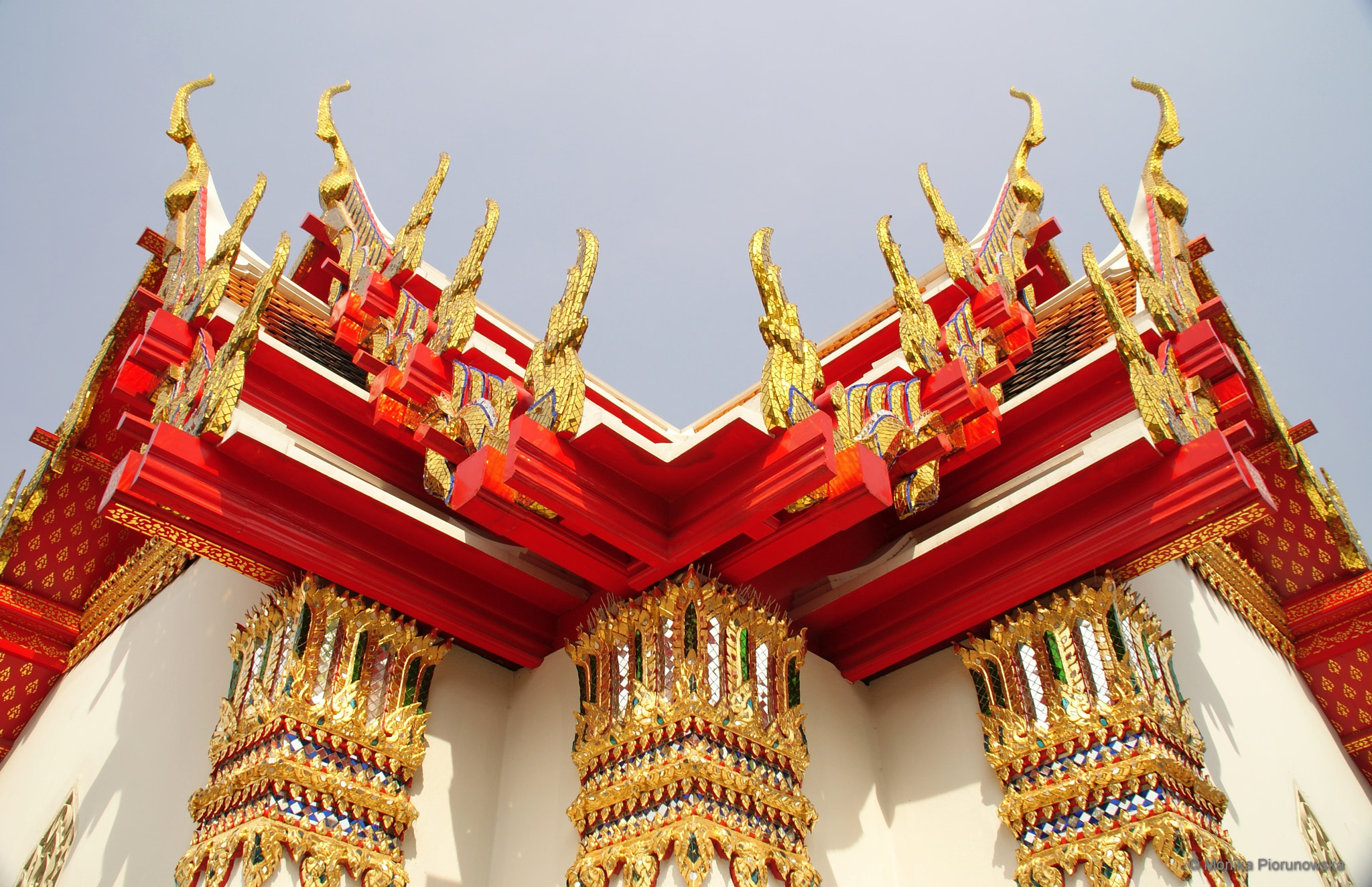 Sony Alpha DSLR-A300 sample photo. Visiting wat pho photography