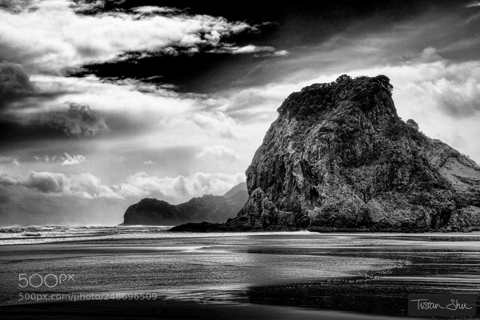 Canon EOS 5D sample photo. The lion rock photography