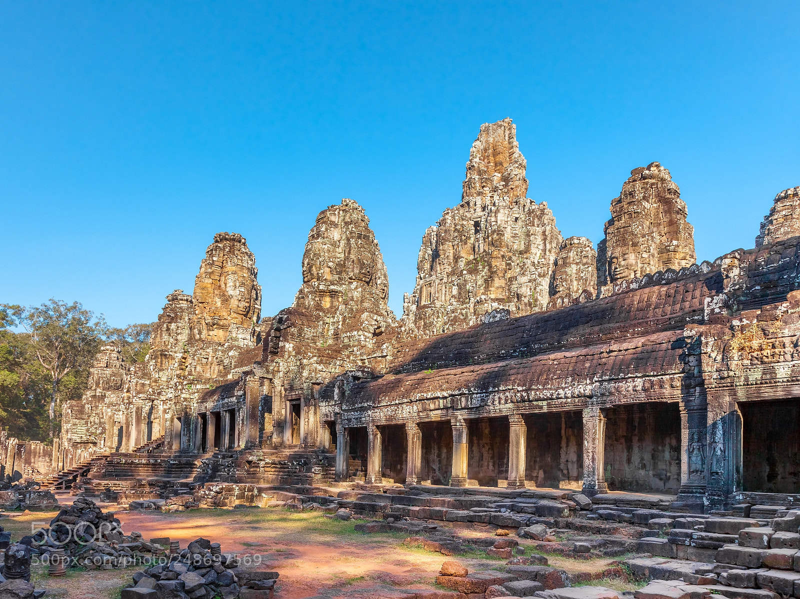 Canon EOS 5D Mark II sample photo. Bayon ancient temple in photography