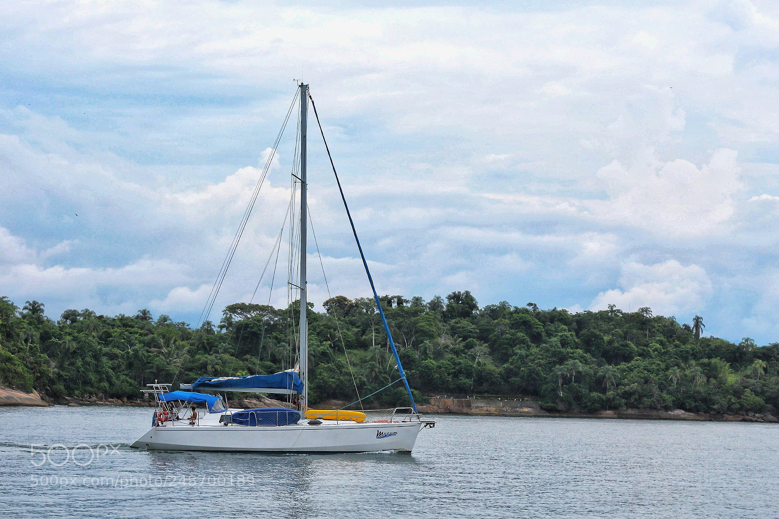 Canon EOS 1200D (EOS Rebel T5 / EOS Kiss X70 / EOS Hi) sample photo. Paraty e seus barquinhos photography