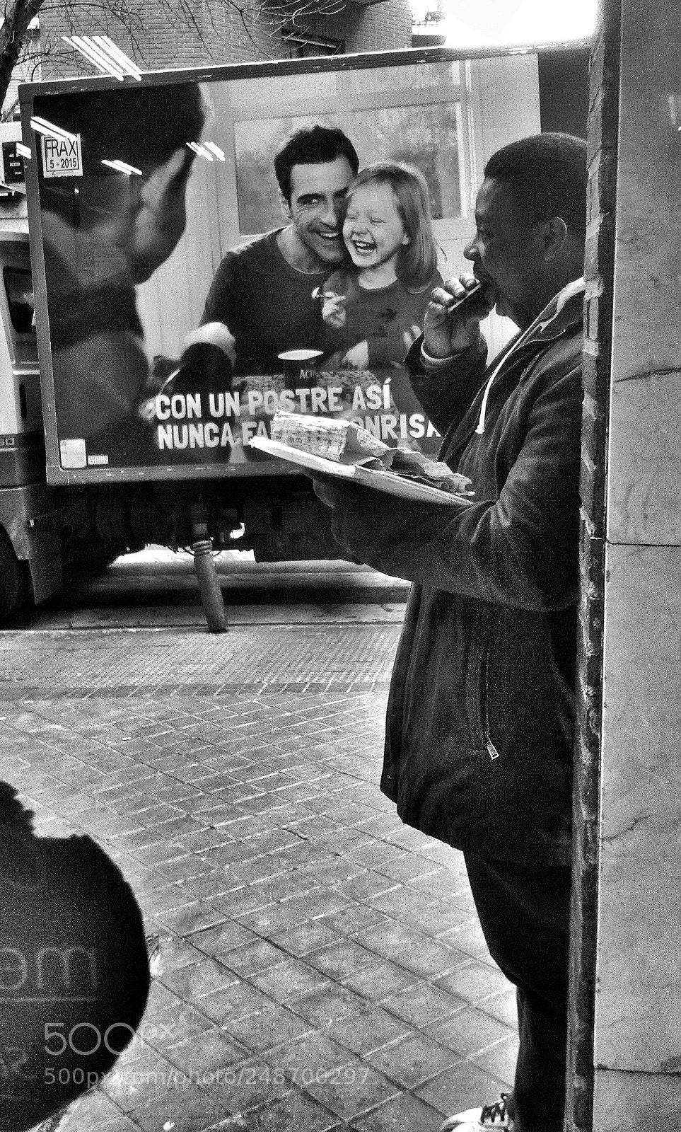 Apple iPhone 4 sample photo. Con un postre así photography