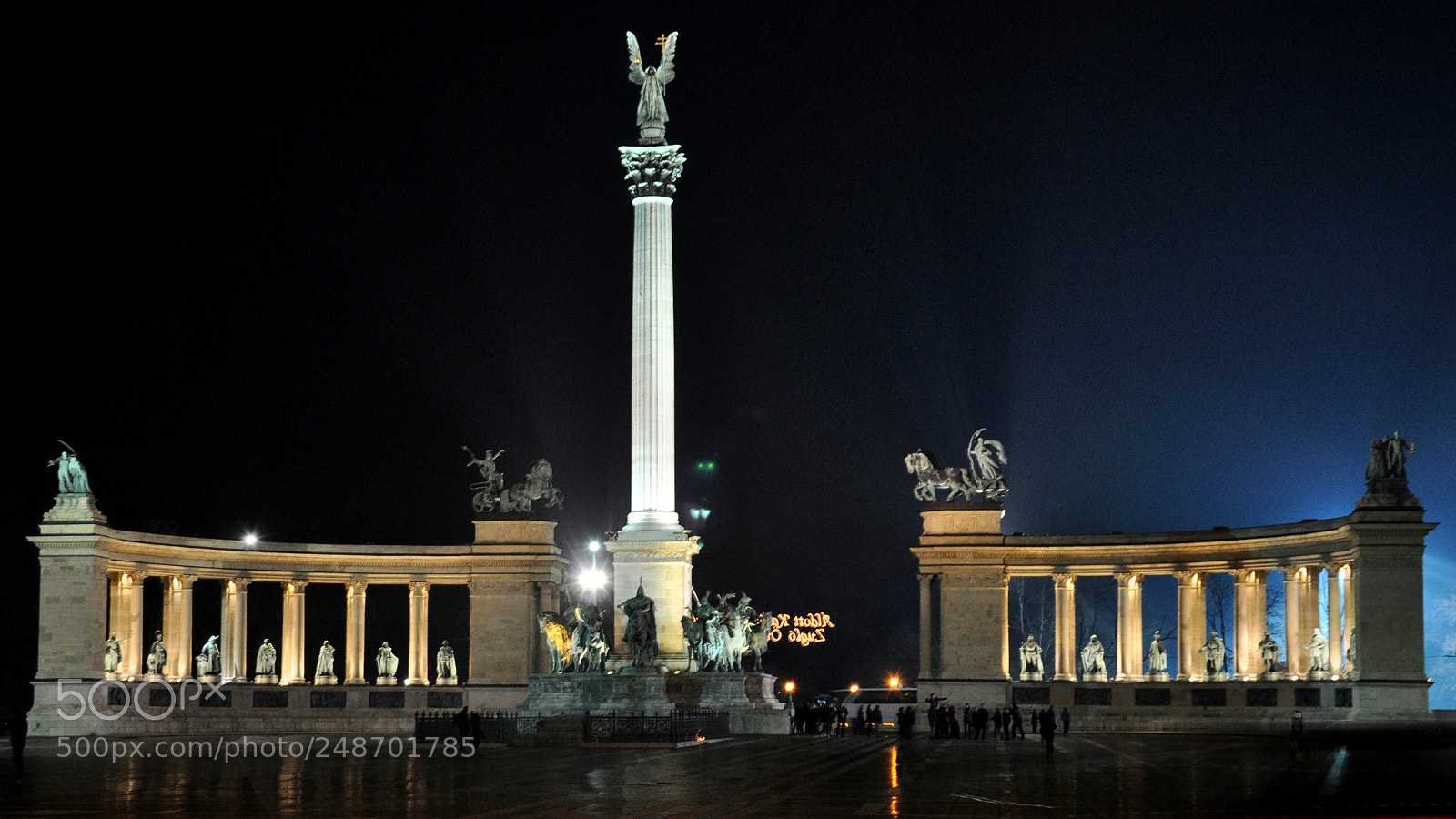 Nikon D5000 sample photo. Millennium monument photography