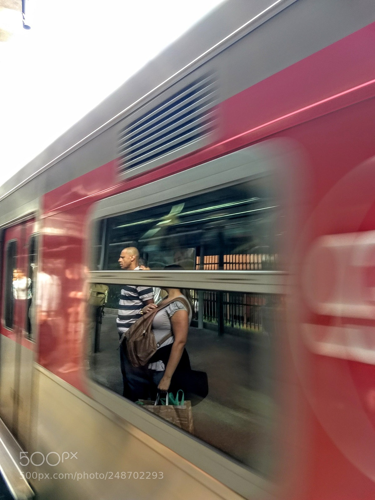 Motorola Moto Z (2) Play sample photo. Train urban photography