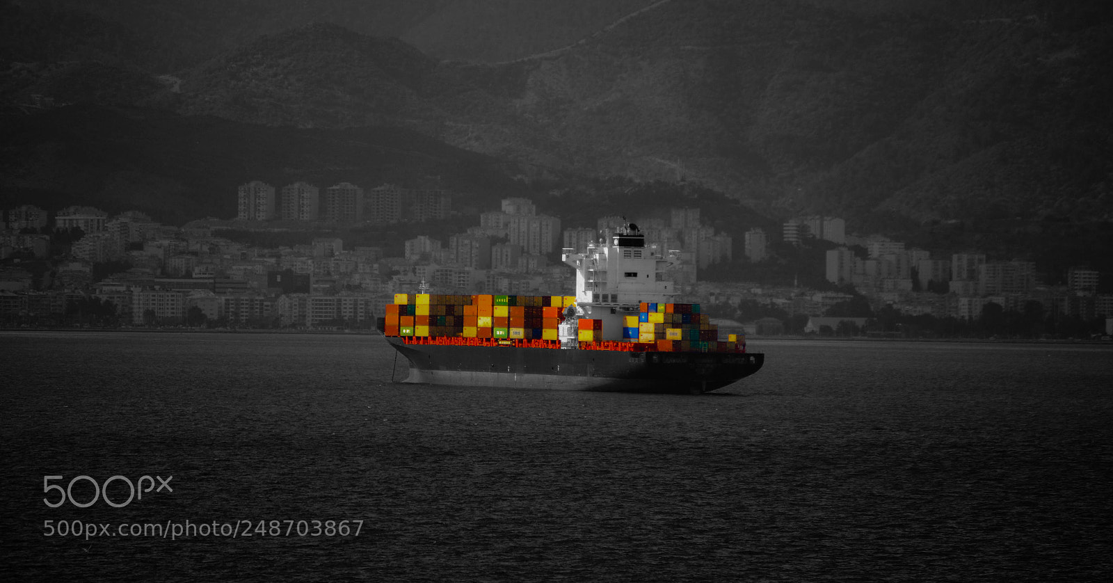Nikon D5100 sample photo. Ship coloring photography