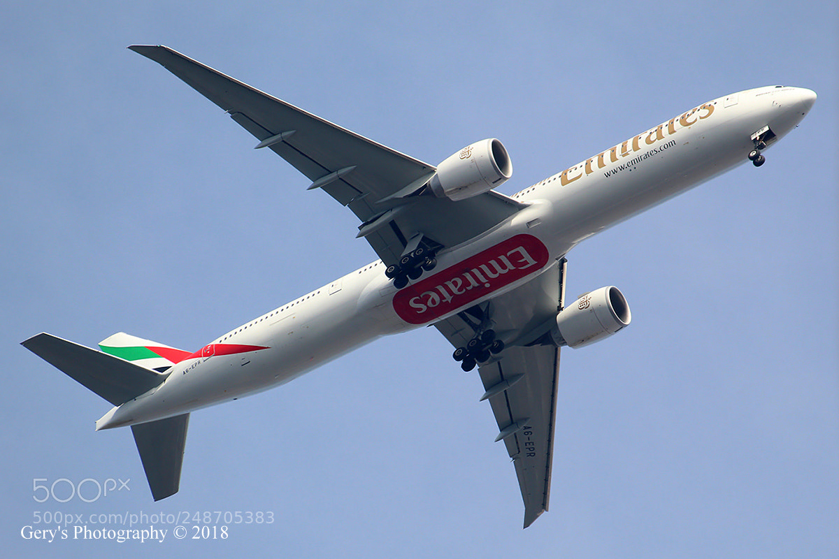 Canon EOS 1300D (EOS Rebel T6 / EOS Kiss X80) sample photo. Emirates - boeing 777-300er photography