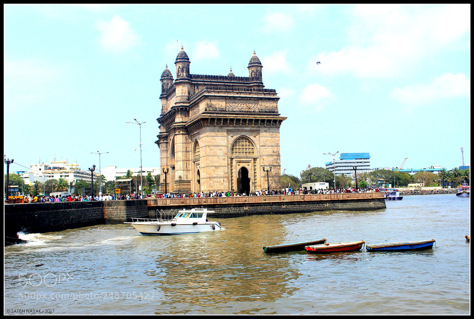 Canon EOS 600D (Rebel EOS T3i / EOS Kiss X5) sample photo. Exploring the gateway... photography