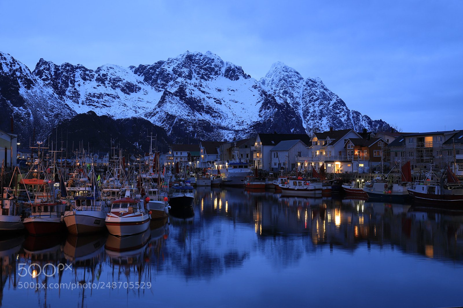 Canon EF 24-70mm F4L IS USM sample photo. Henningsvær after sunset photography
