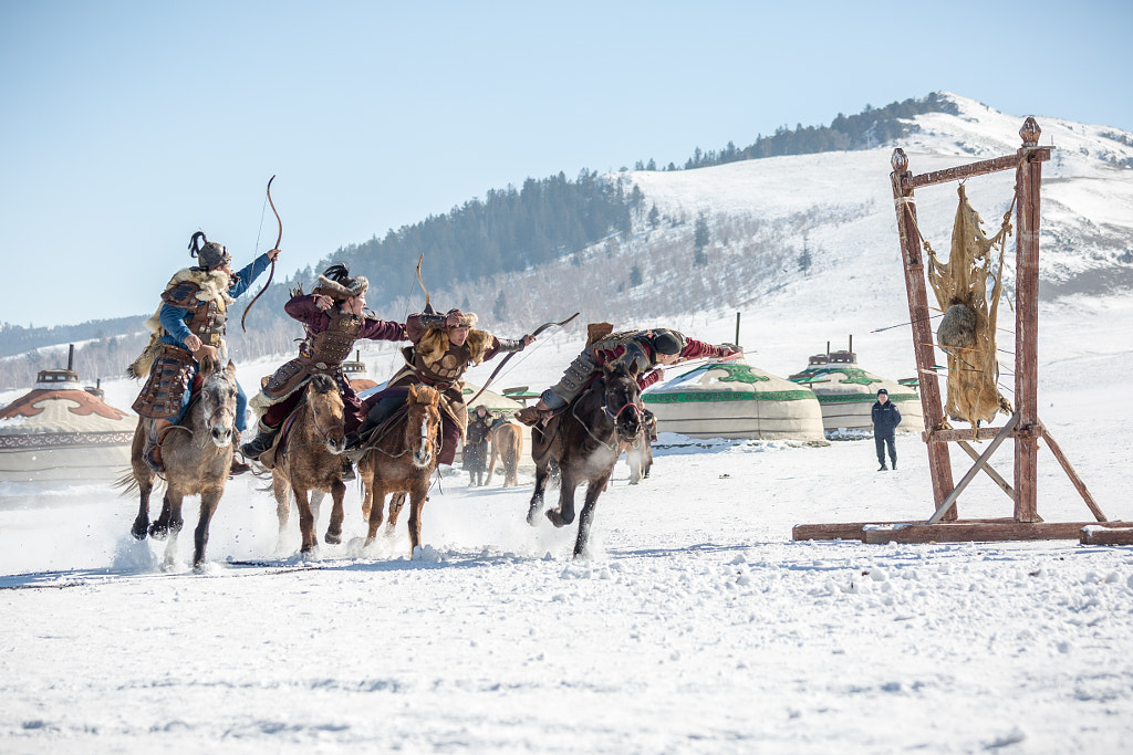master skill for mongolian archery aim single target while riding horseback. by Pises Tungittipokai on 500px.com