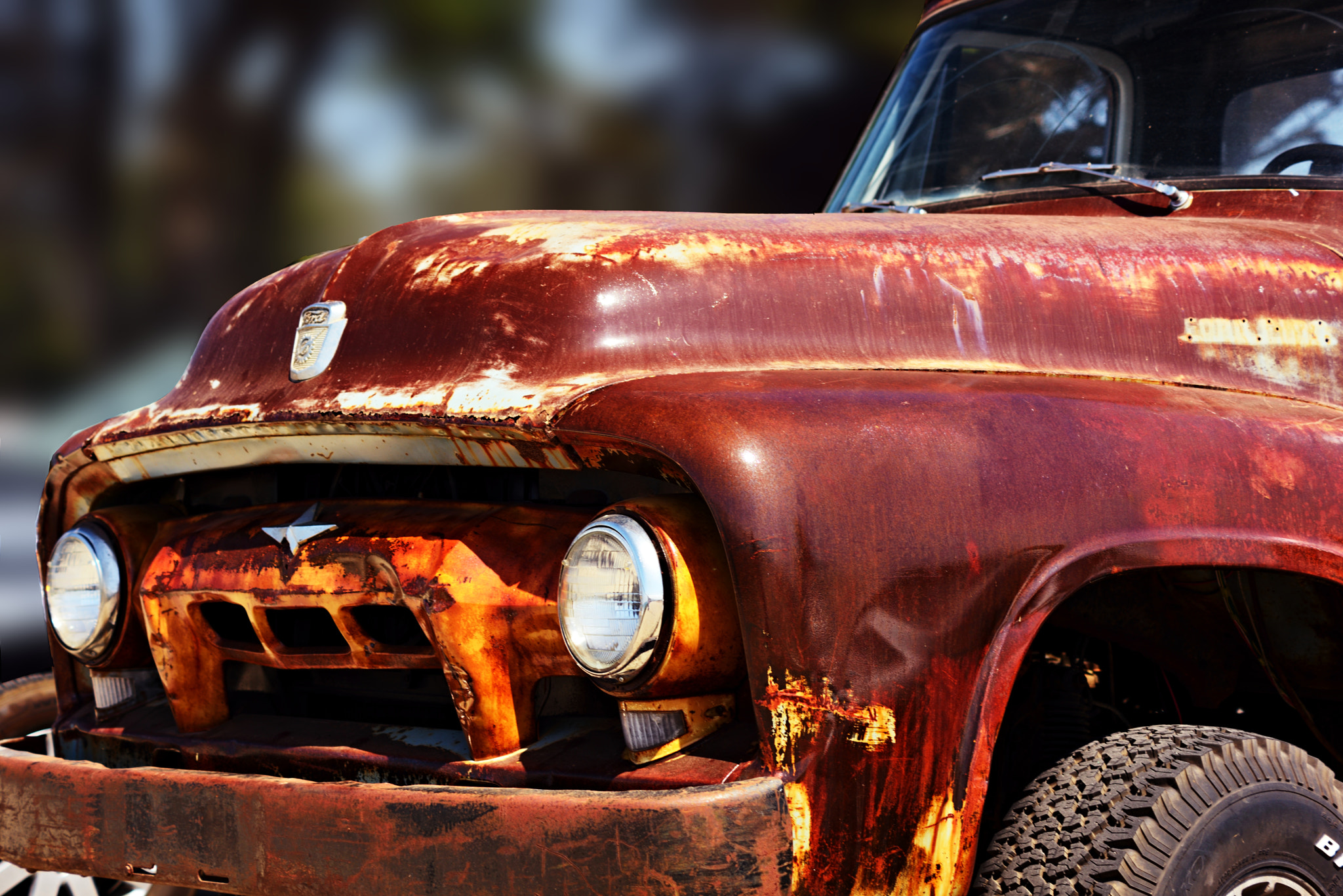 Nikon AF Nikkor 70-300mm F4-5.6G sample photo. Rusted truck photography