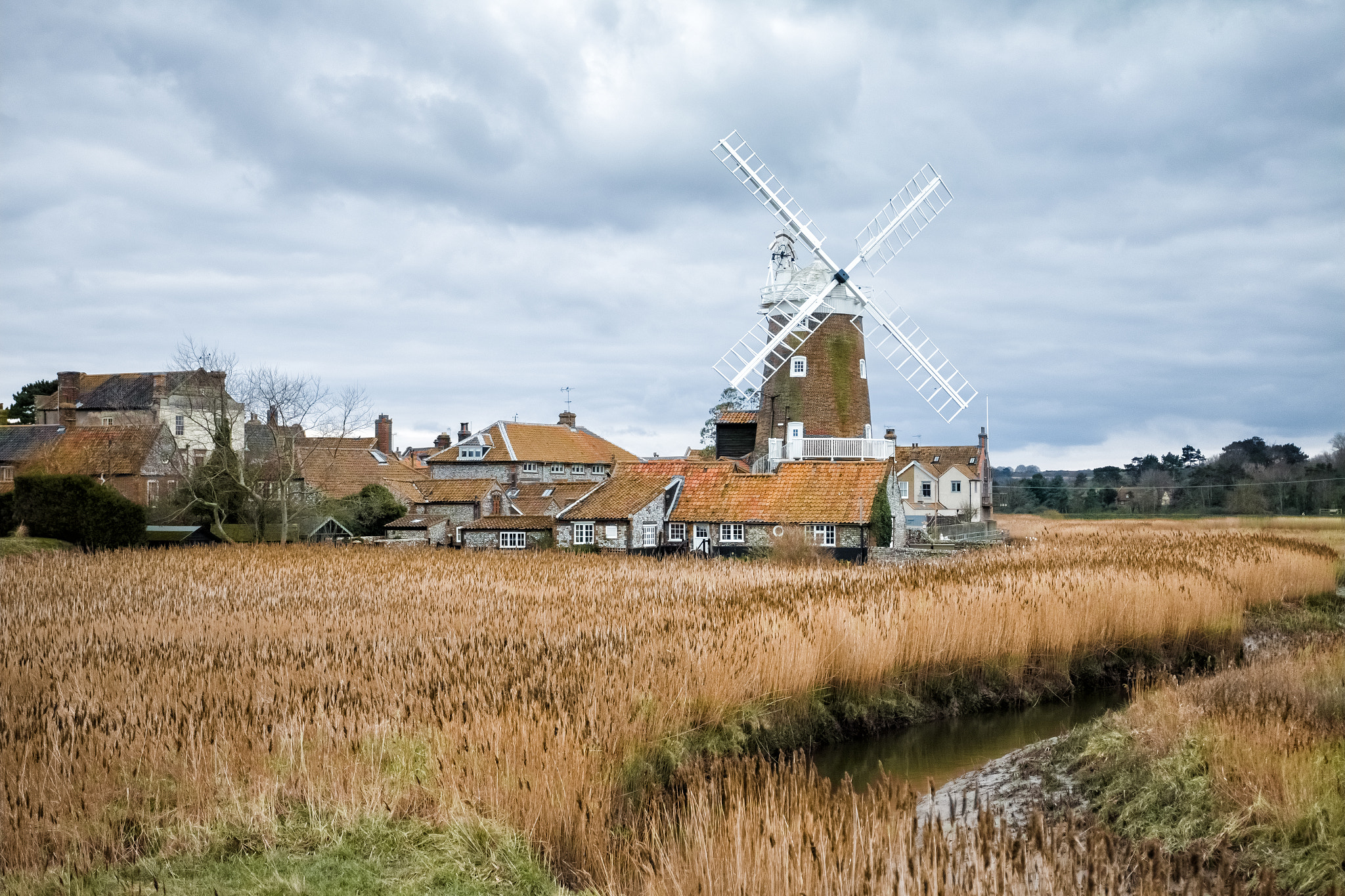Sigma sd Quattro sample photo. Clay on sea windmill photography
