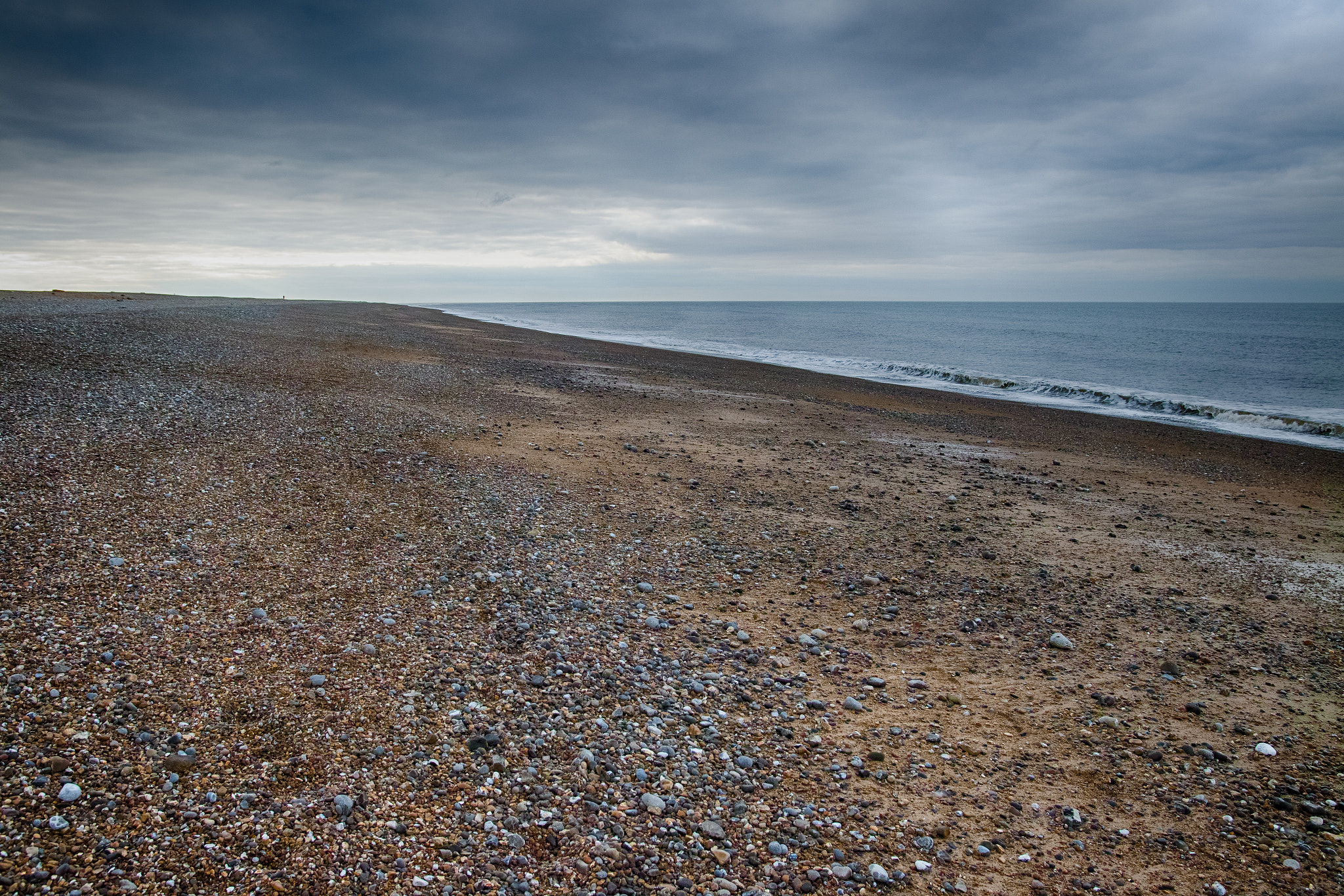 Sigma sd Quattro sample photo. Shingle beach photography