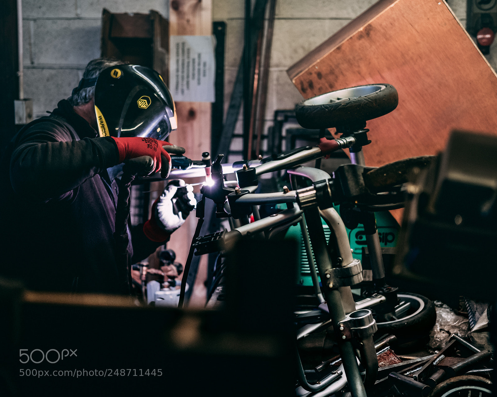 Fujifilm X-T2 sample photo. Odd job. photography