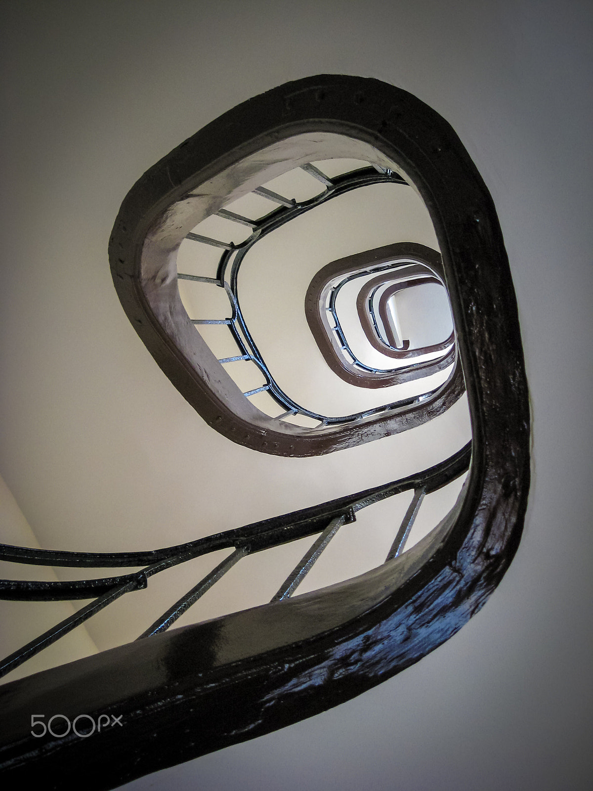 Canon POWERSHOT A560 sample photo. Staircase in paris photography