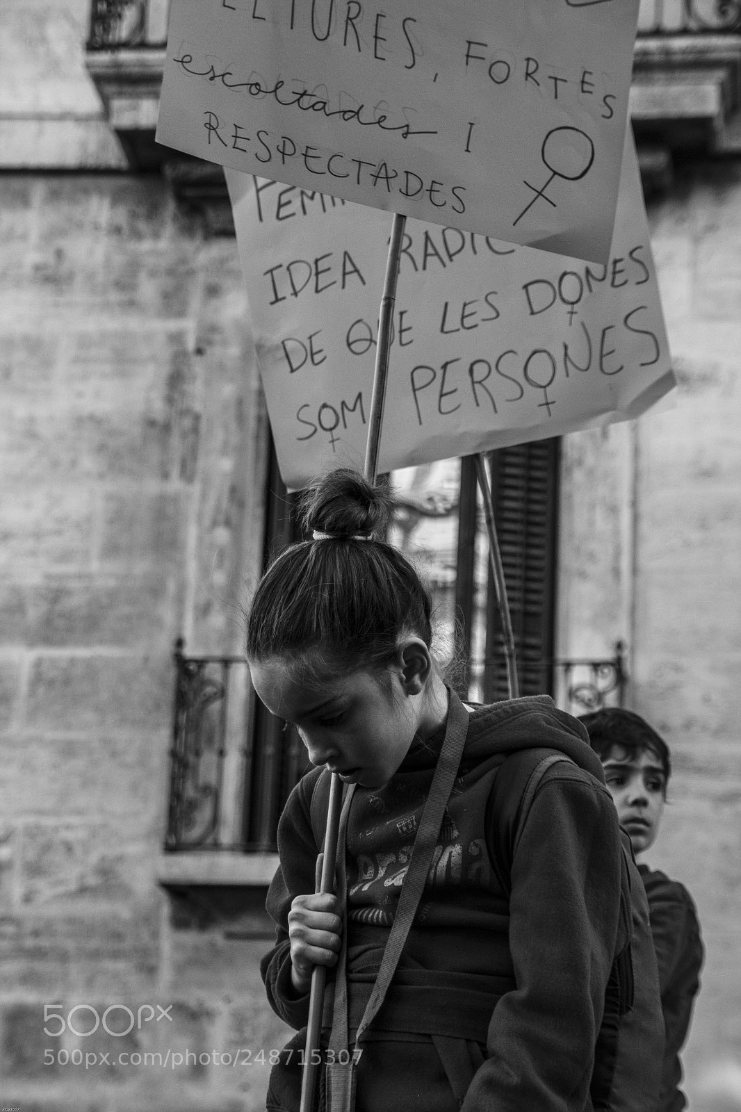 Canon EOS 550D (EOS Rebel T2i / EOS Kiss X4) sample photo. Huelga feminista photography