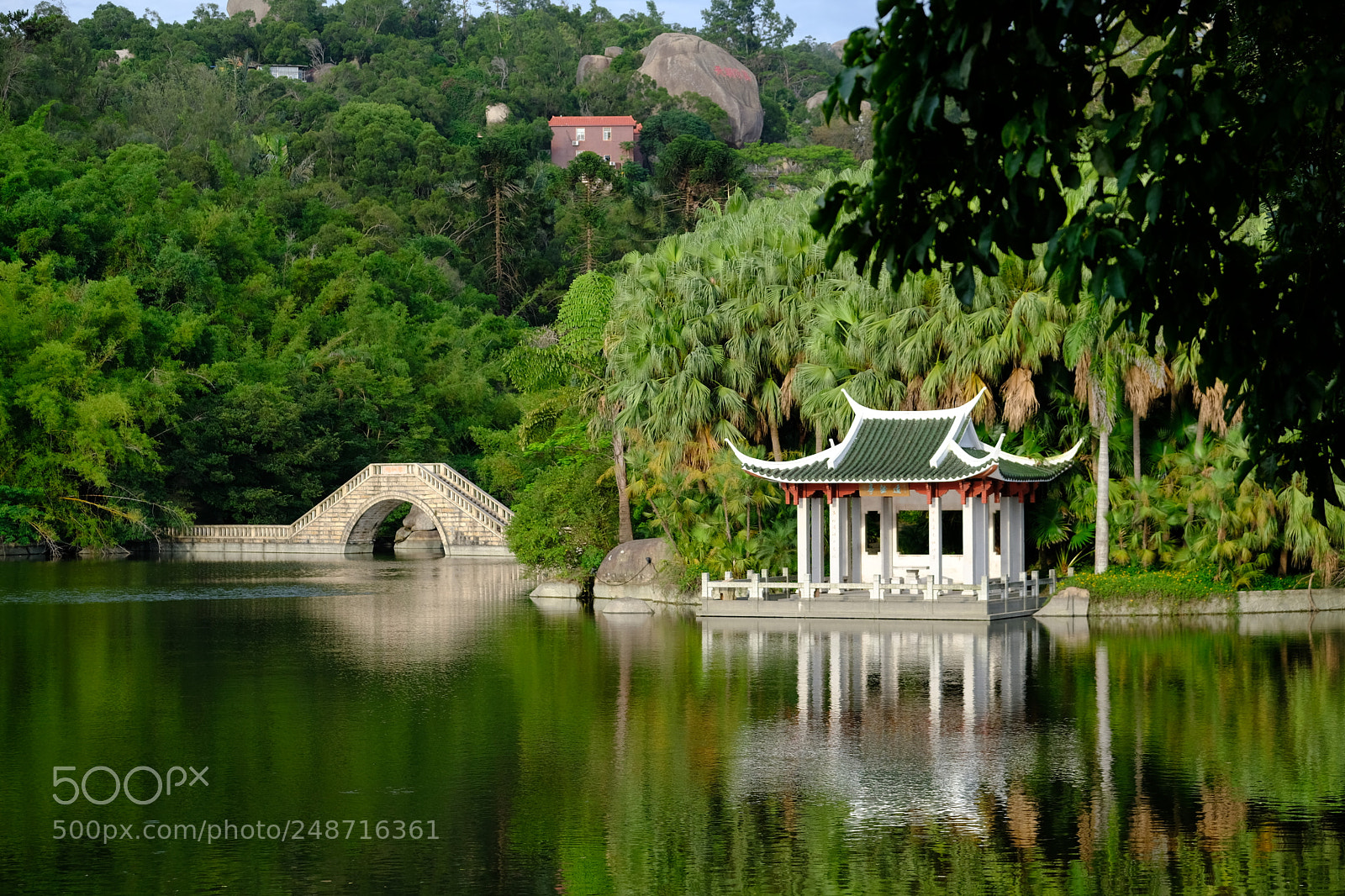 Fujifilm X-T2 sample photo. Lage pagoda photography