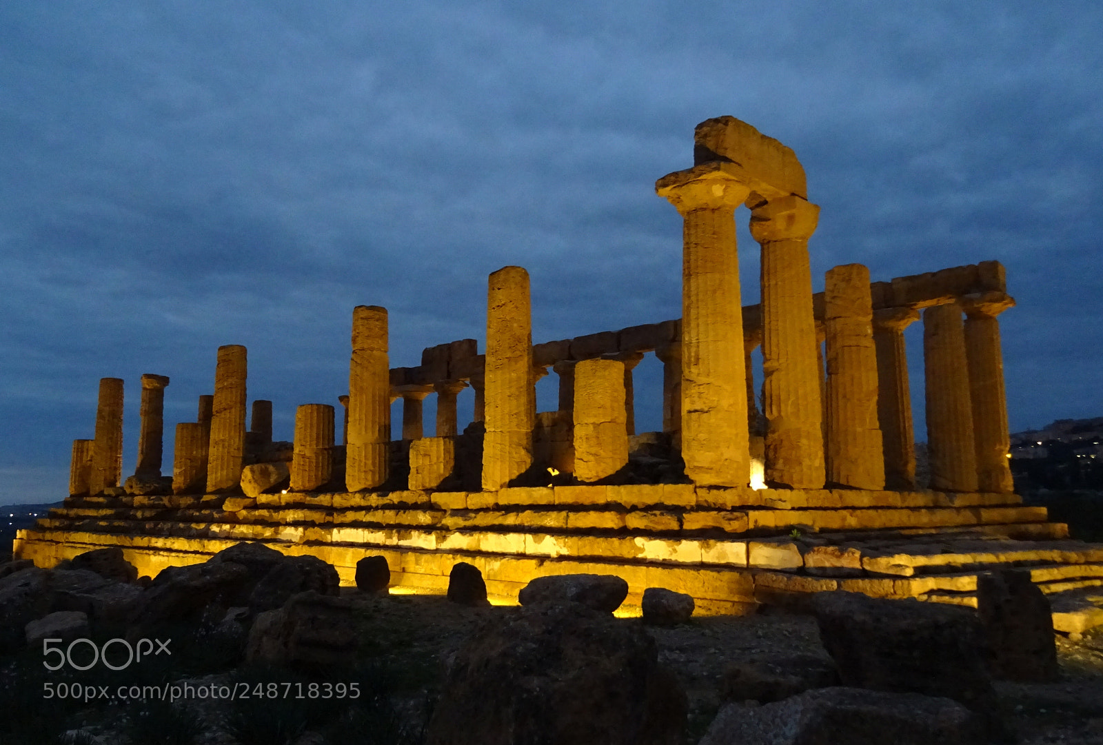 Sony DSC-HX60 sample photo. Temple of juno under photography