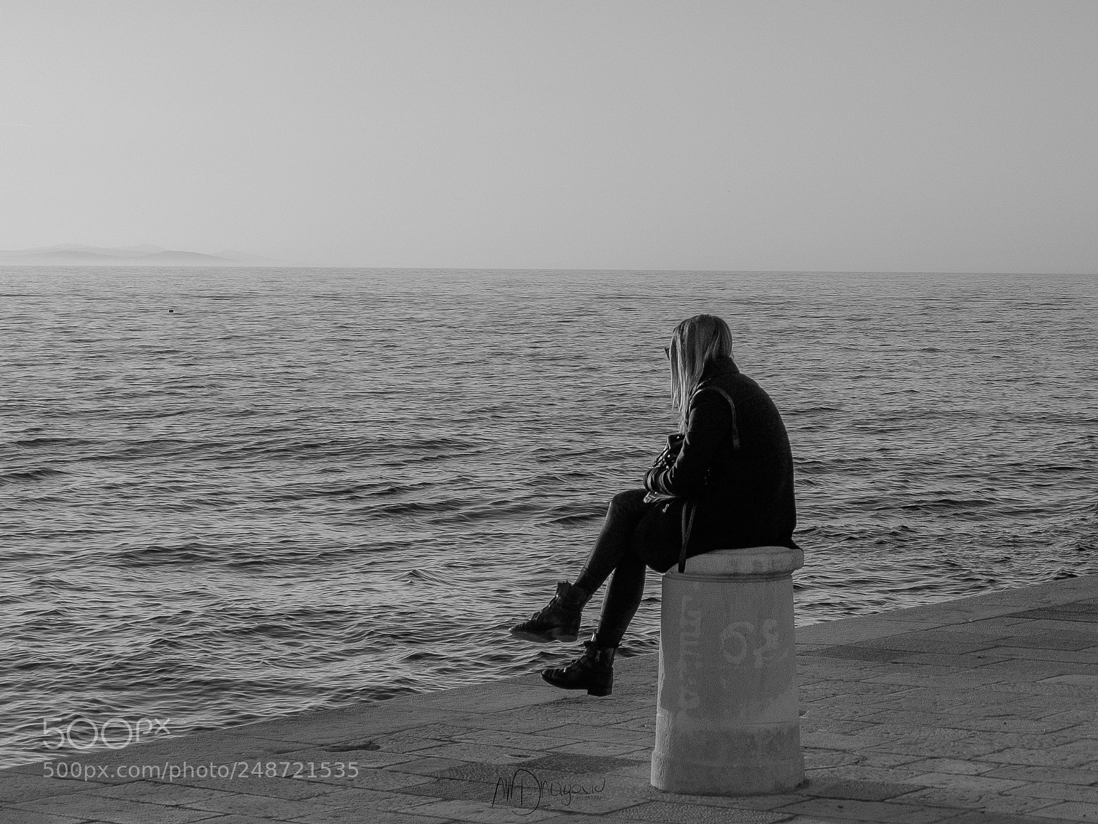 Fujifilm X-T10 sample photo. Girl and the sea photography