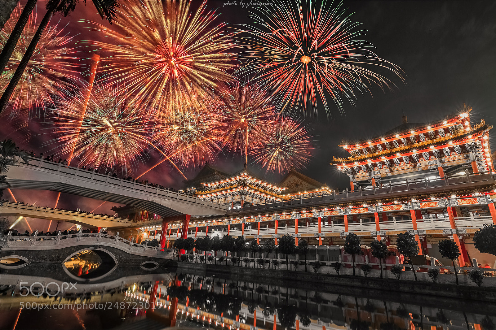Canon EOS 7D sample photo. Taiwan - temples and photography