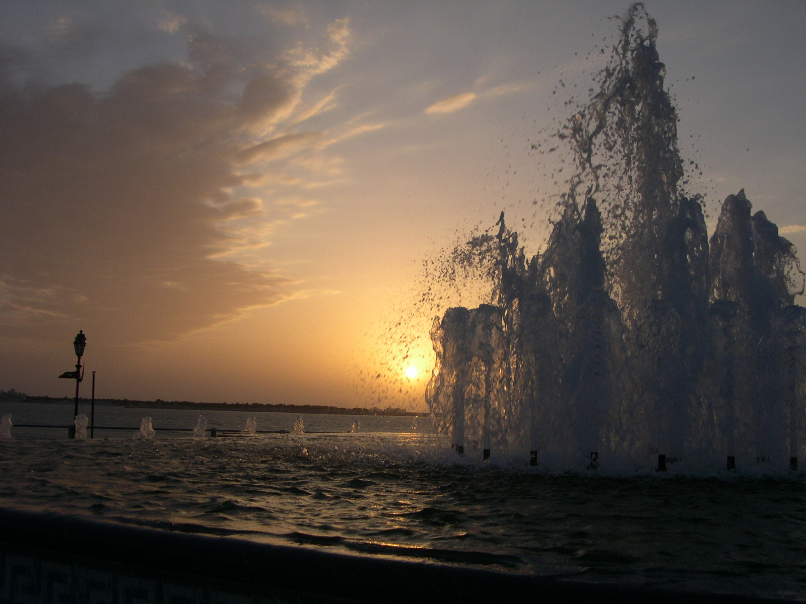 Nikon E4300 sample photo. Sunset in abu dhabi photography